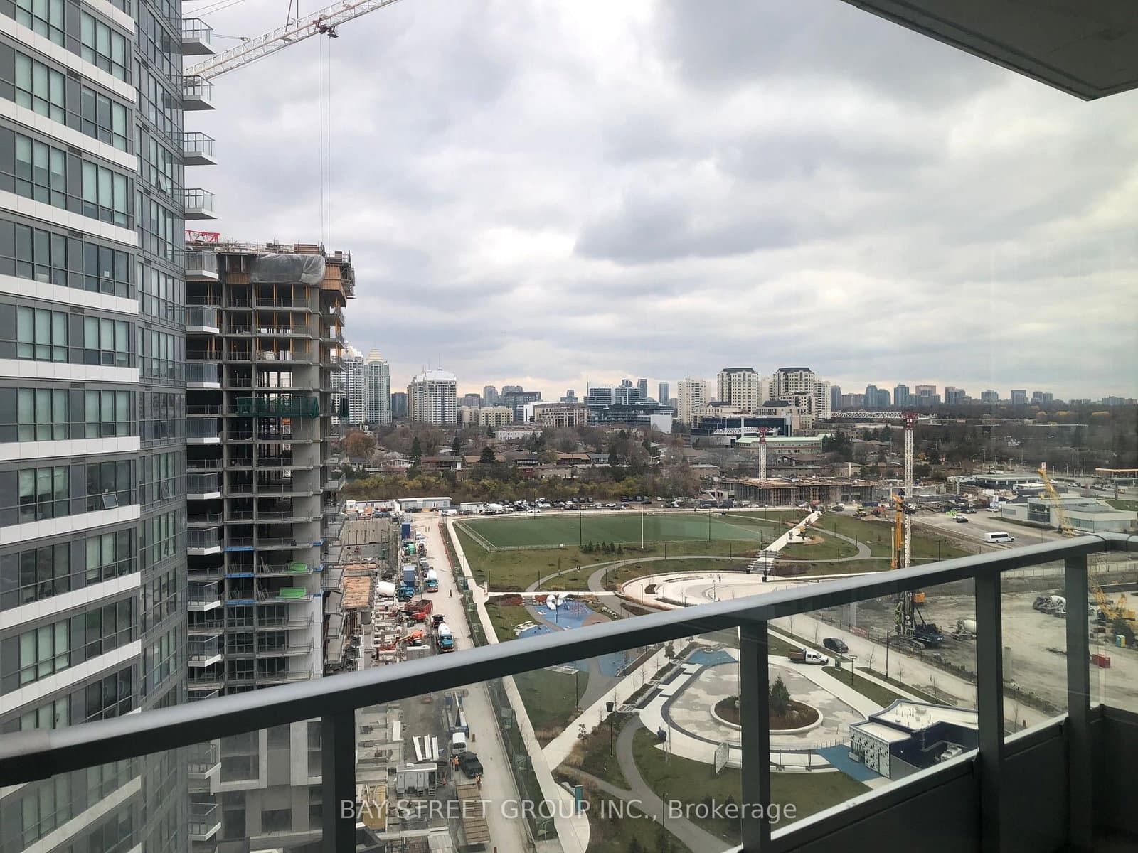 117 Mcmahon Drive, Unit 1808 thumbnail 12
