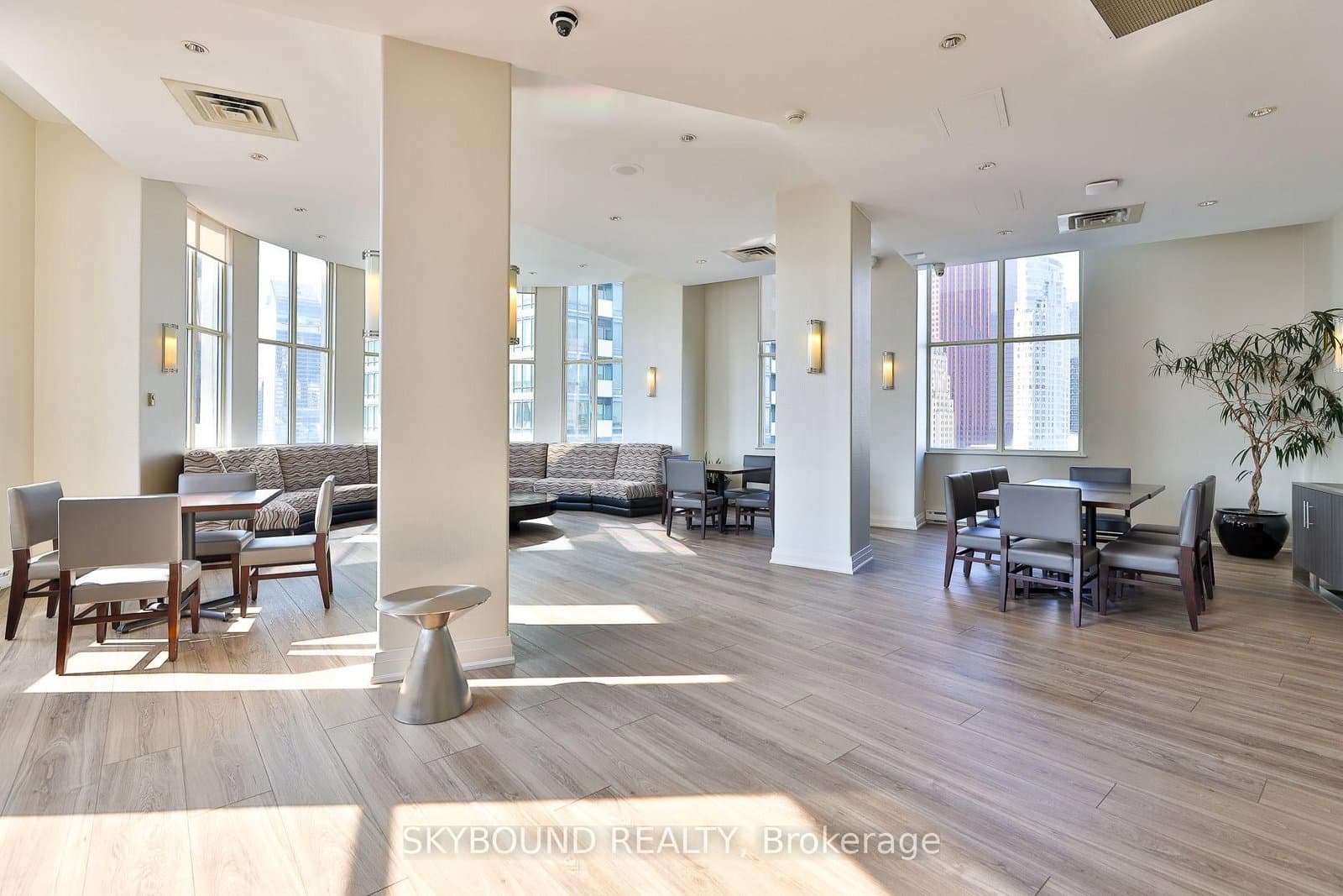 25 The Esplanade, Unit 2206 thumbnail 33