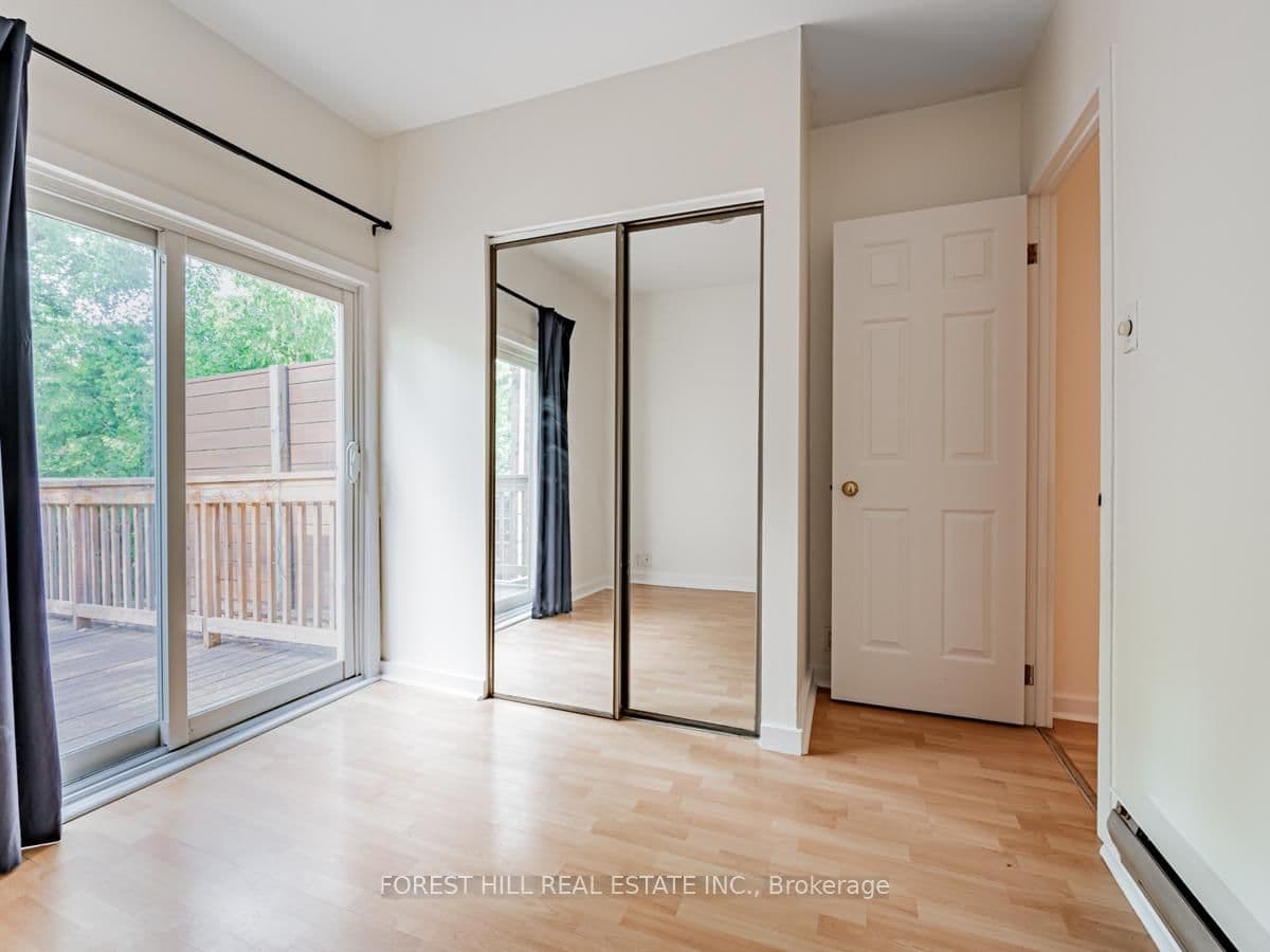 70 Macpherson Avenue, Unit Upper thumbnail 20