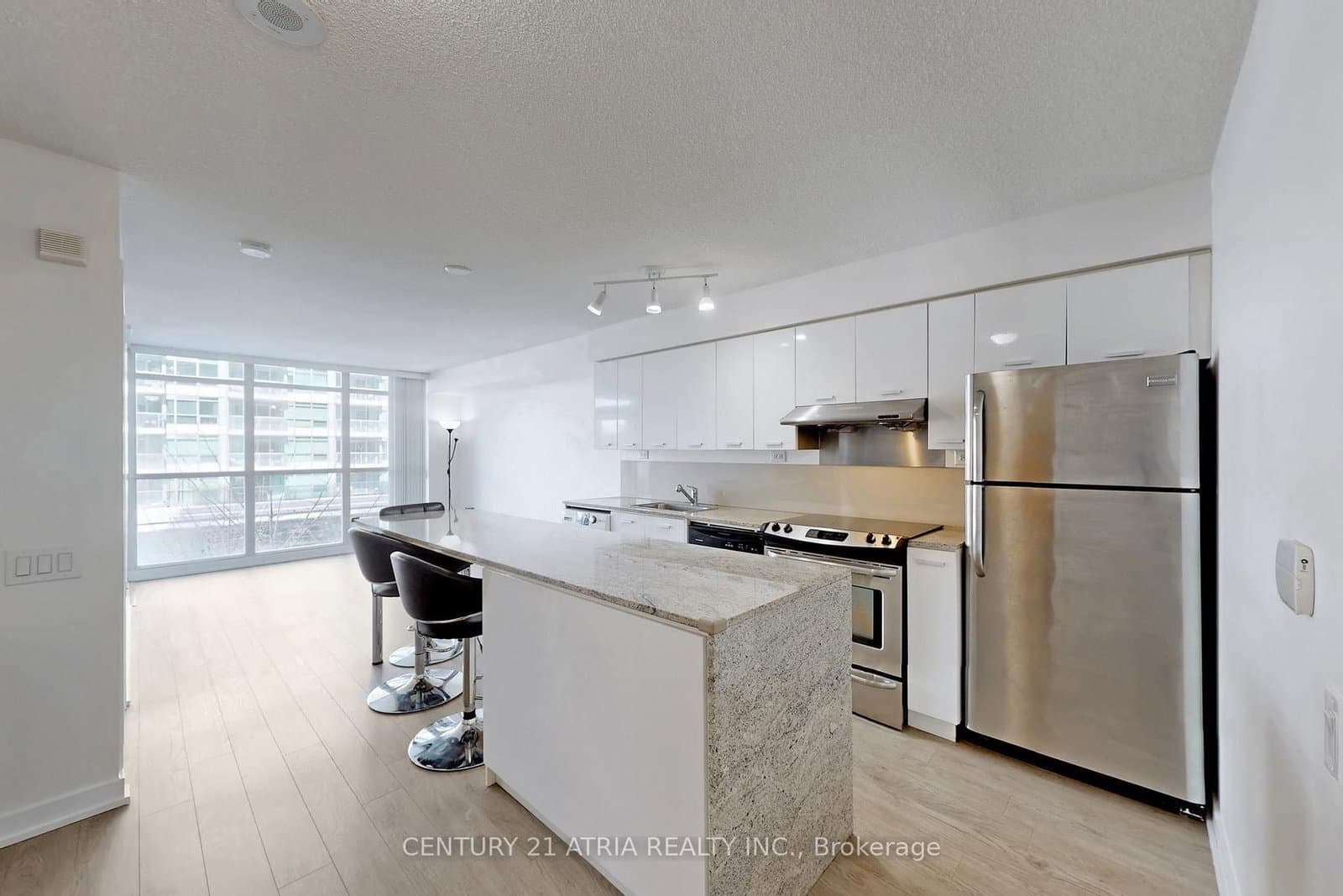 19 Singer Court, Unit 310 thumbnail 7