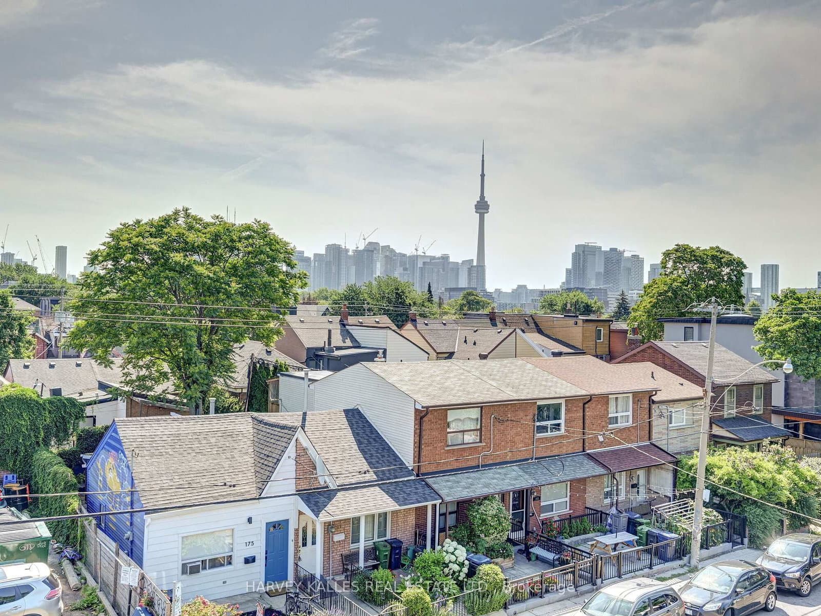 885 Dundas Street W thumbnail 34