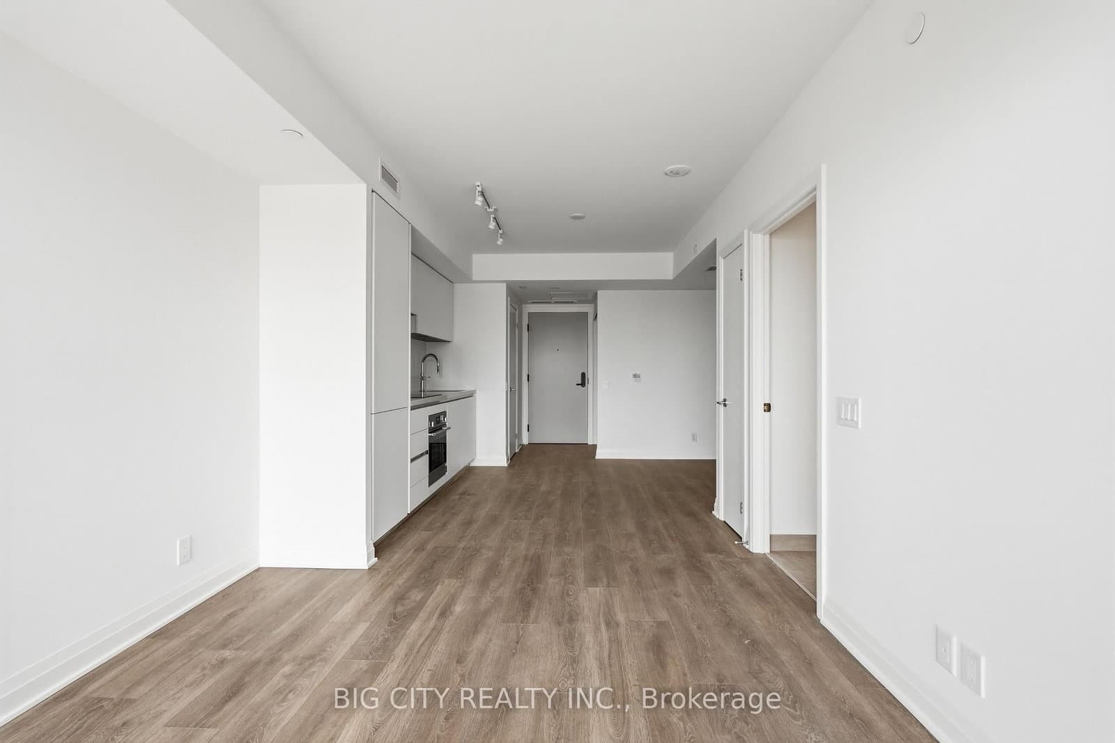25 Frederick Todd Way, Unit 508 thumbnail 14