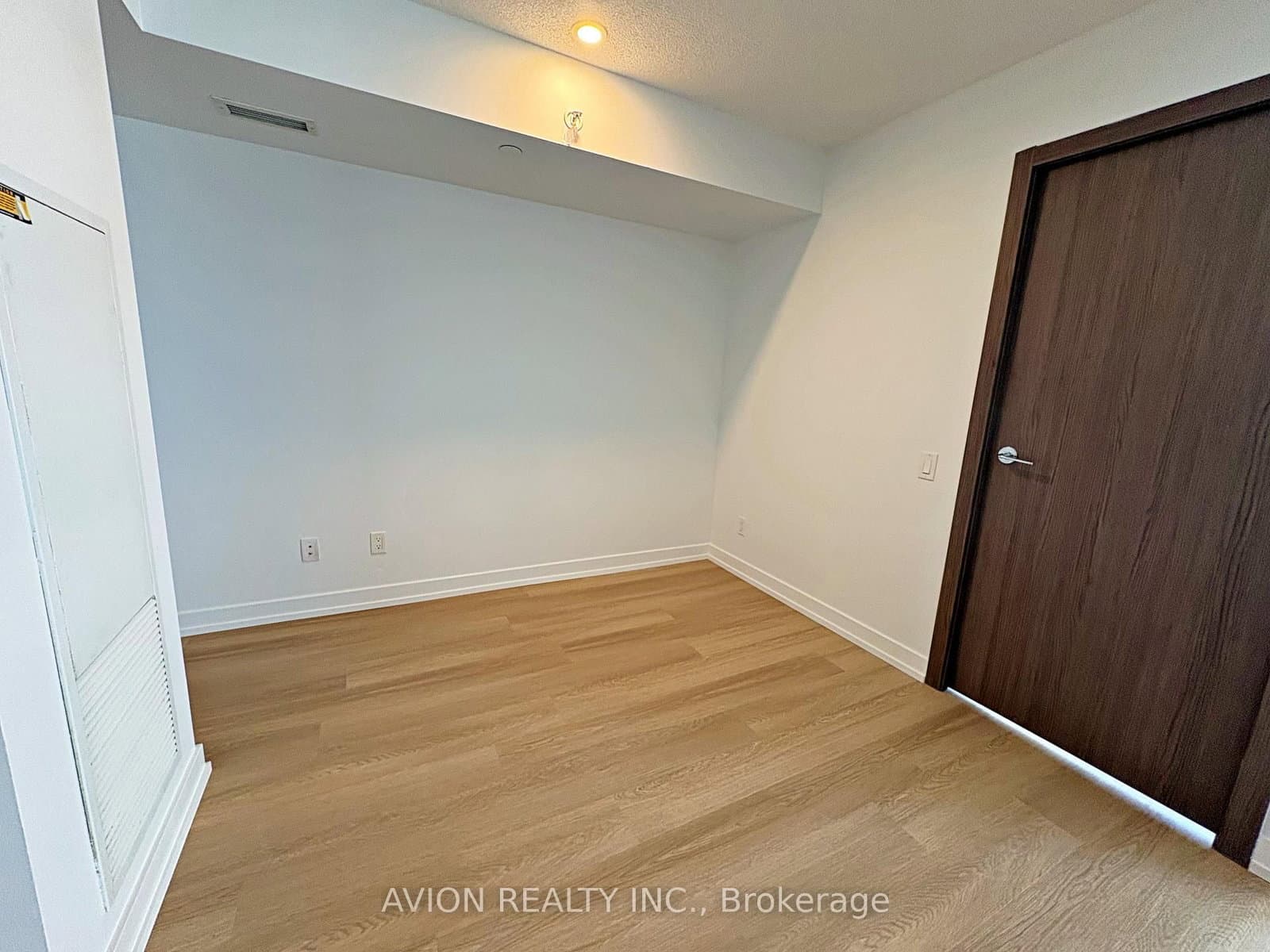 19 Bathurst Street, Unit 1609 thumbnail 11
