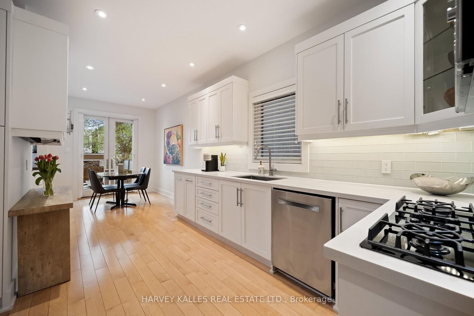 434 Bedford Park Avenue thumbnail 16