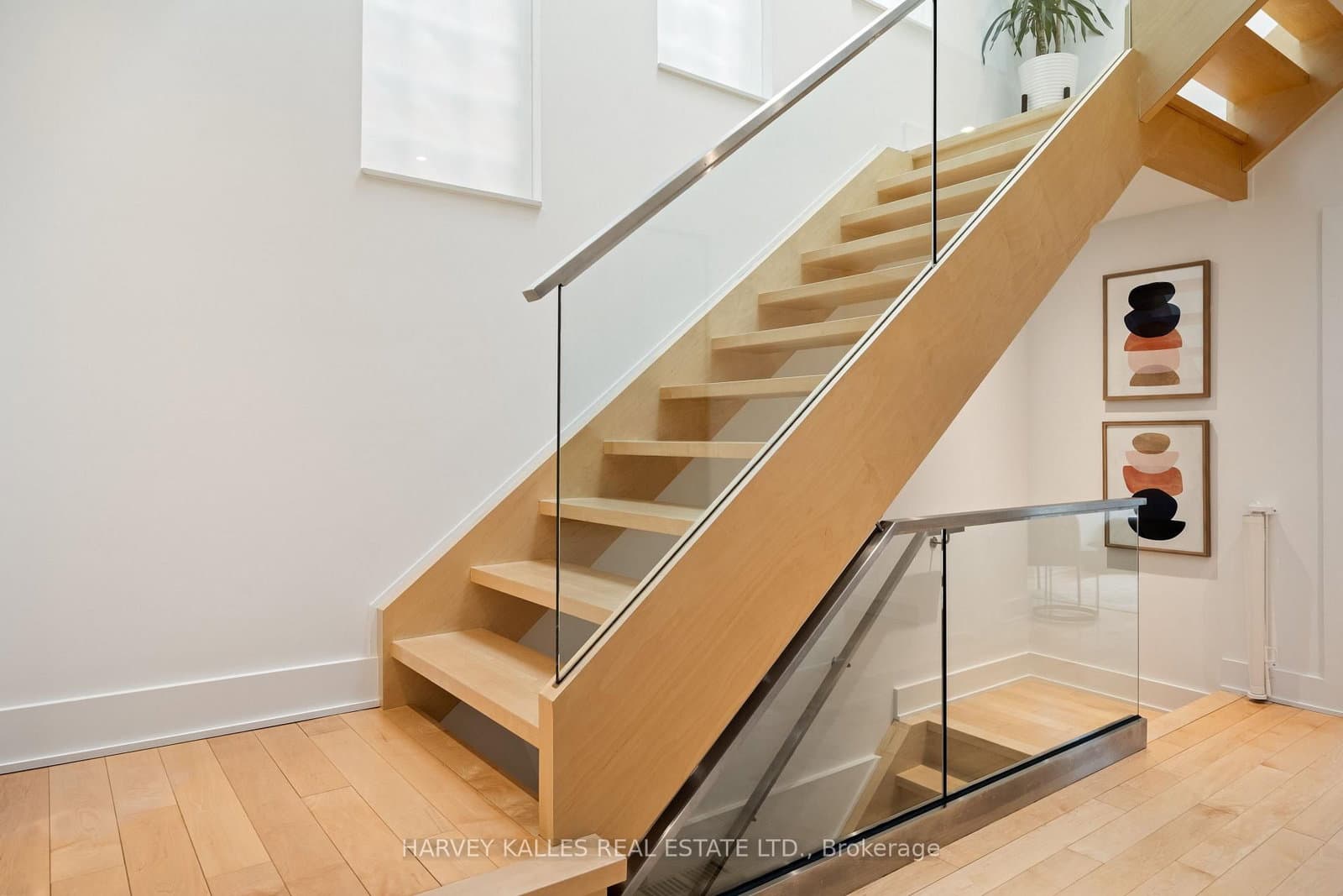 434 Bedford Park Avenue thumbnail 21