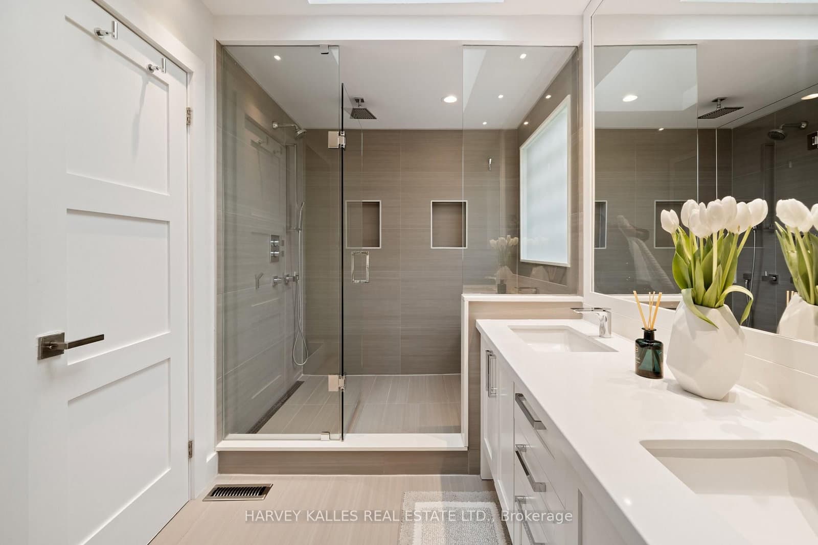 434 Bedford Park Avenue thumbnail 26
