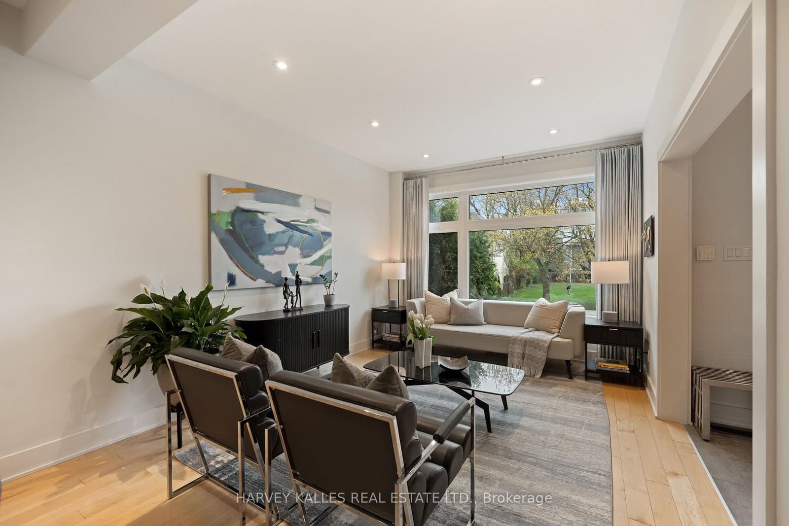 434 Bedford Park Avenue thumbnail 8