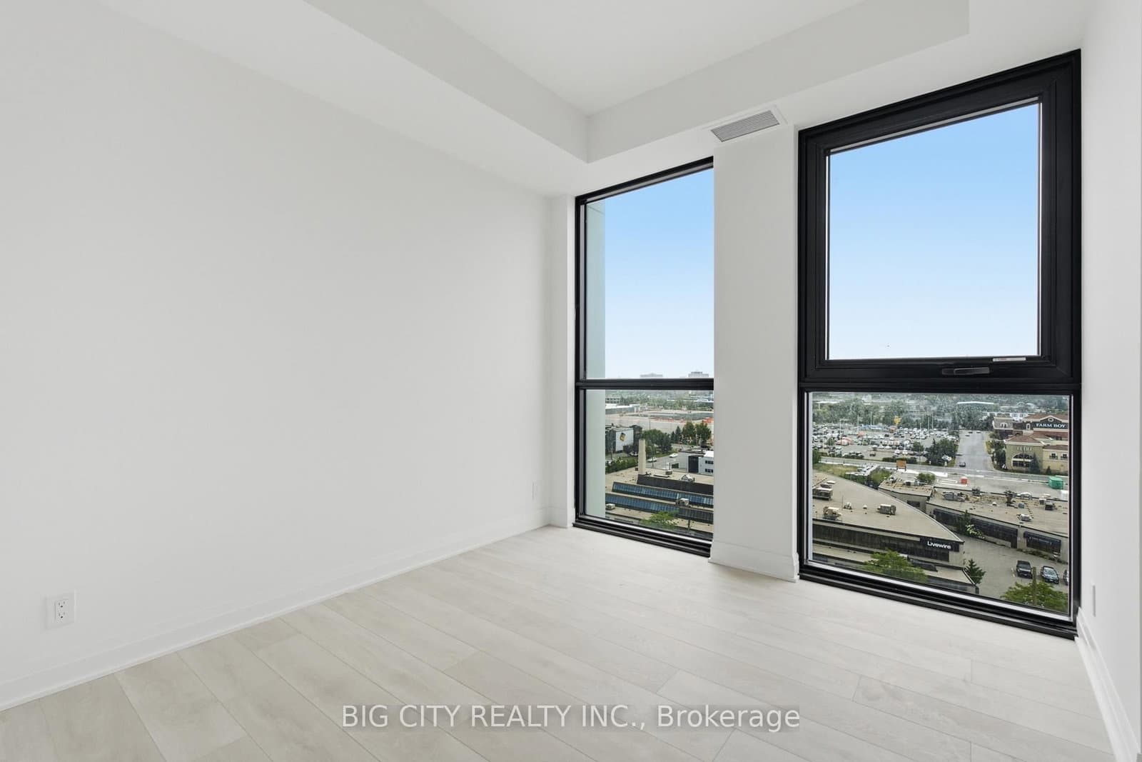 25 Frederick Todd Way, Unit 1002 thumbnail 11