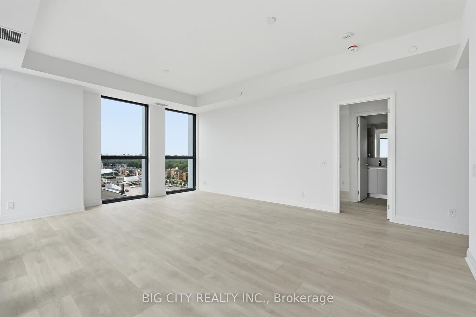 25 Frederick Todd Way, Unit 1002 thumbnail 4