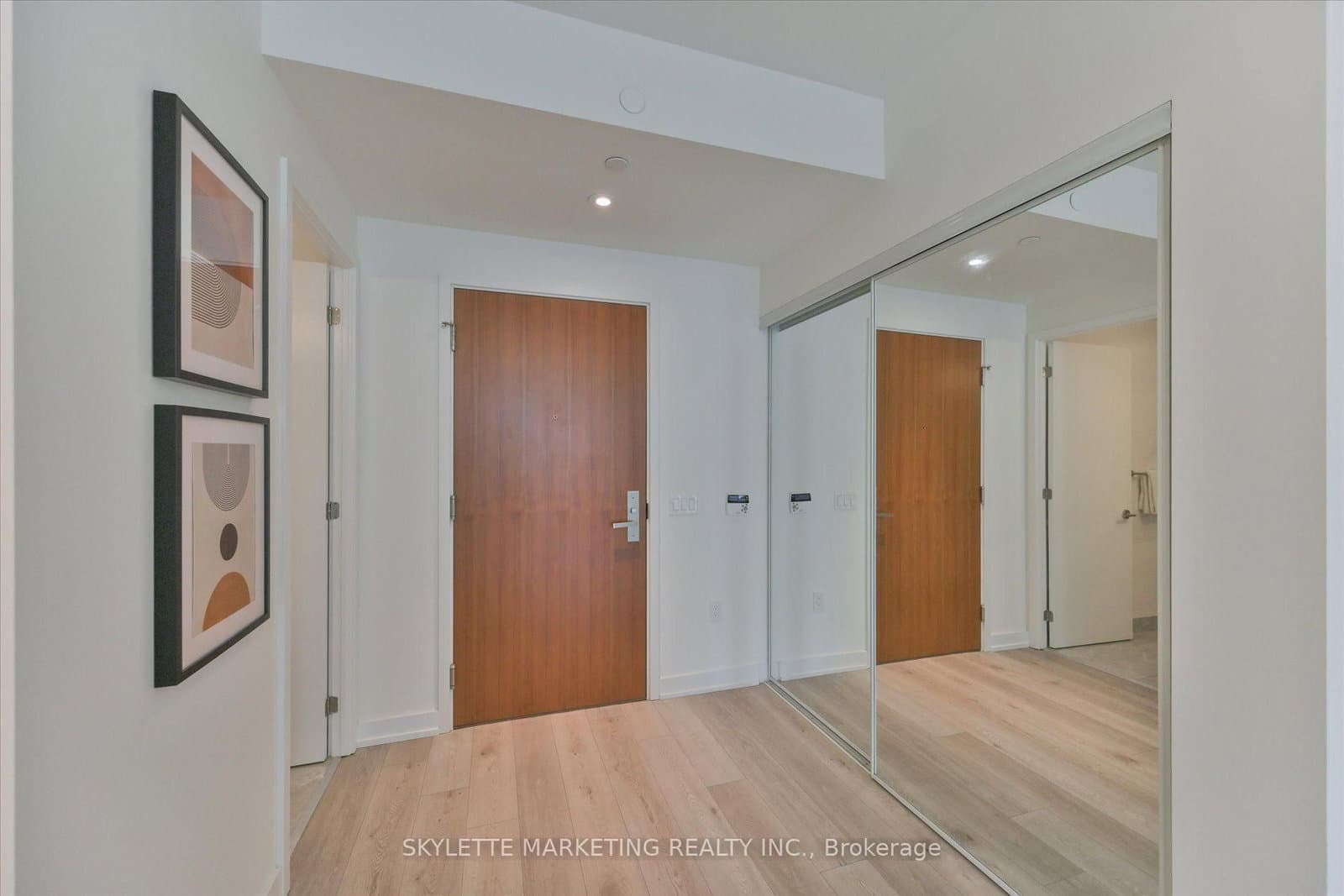 15 Queens Quay E, Unit 617 thumbnail 22
