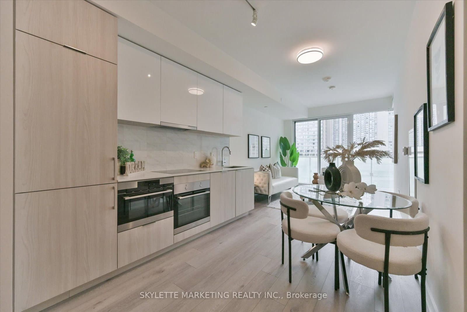 15 Queens Quay E, Unit 617 thumbnail 7