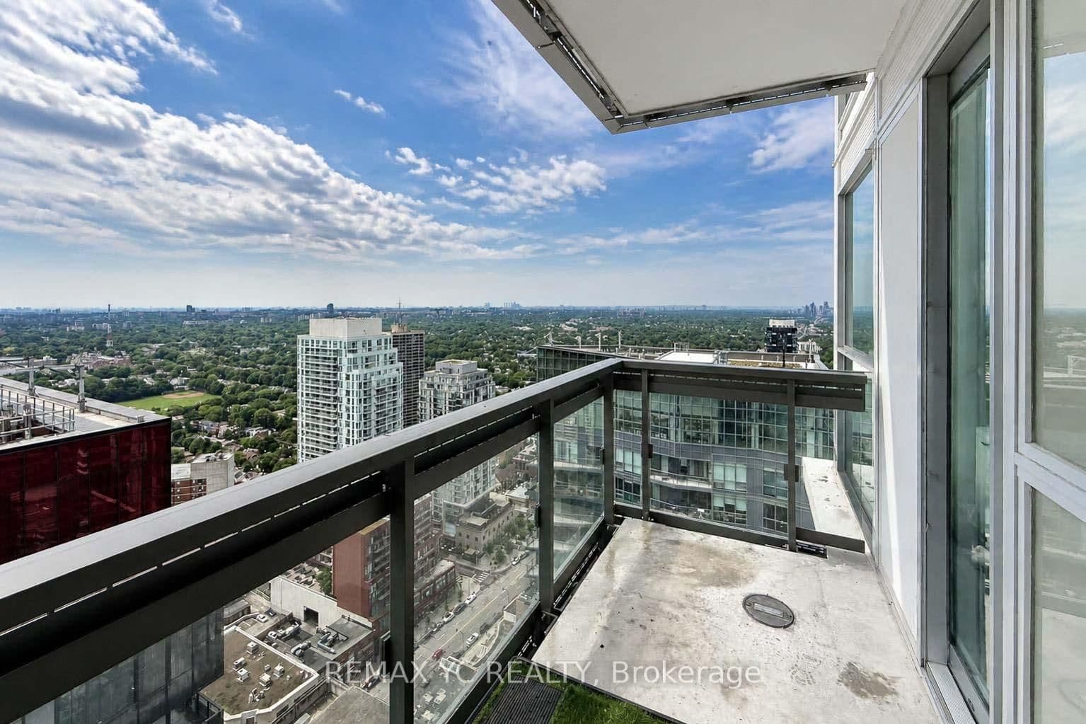 39 Roehampton Avenue, Unit 3708 thumbnail 23
