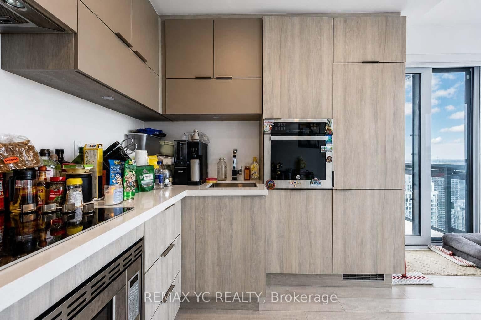 39 Roehampton Avenue, Unit 3708 thumbnail 8