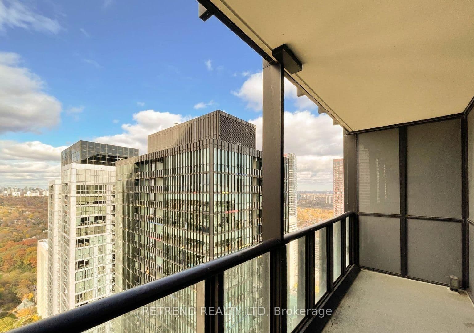101 Charles Street E, Unit 4409 thumbnail 11