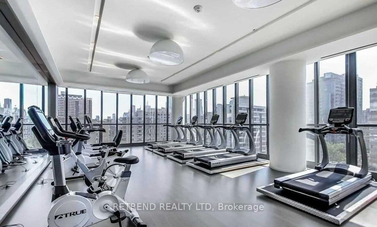 101 Charles Street E, Unit 4409 thumbnail 14