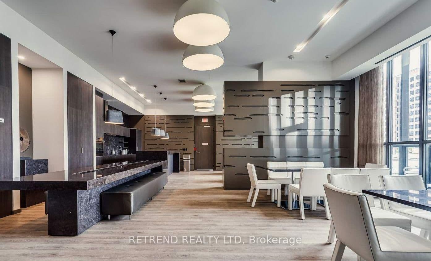 101 Charles Street E, Unit 4409 thumbnail 15