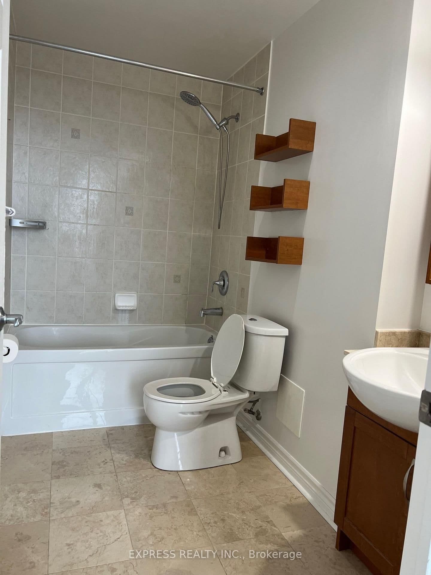18 Holmes Avenue, Unit 1402 thumbnail 5