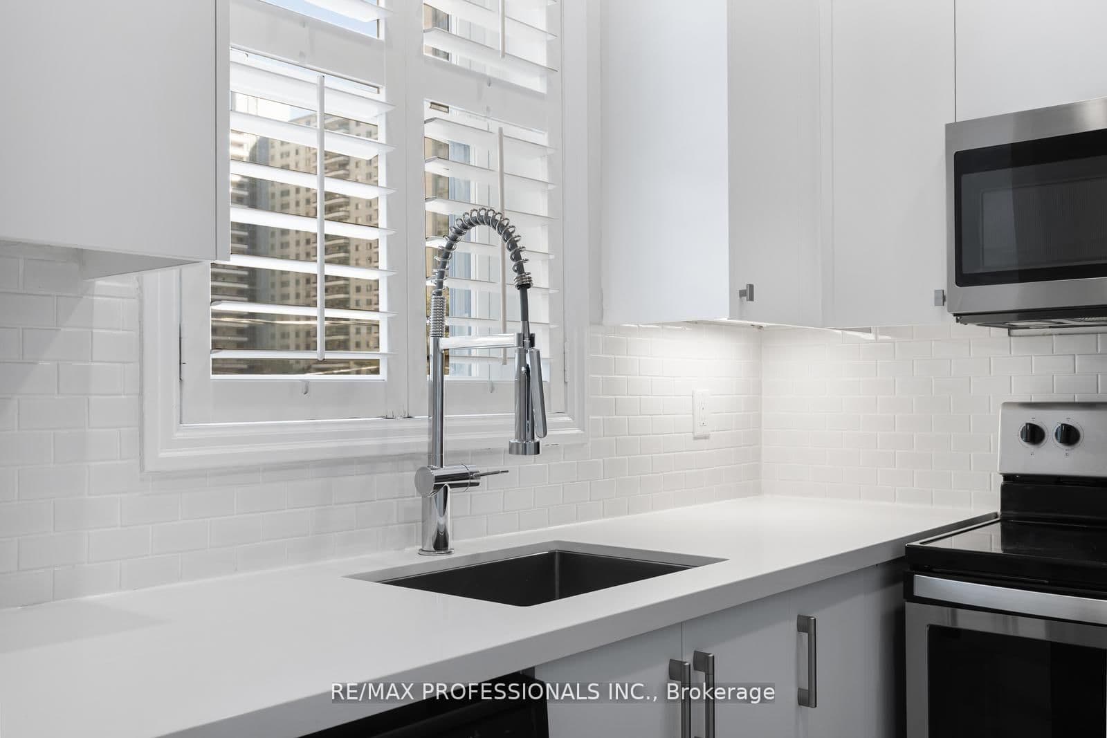 253 Wellesley Street E, Unit C thumbnail 13