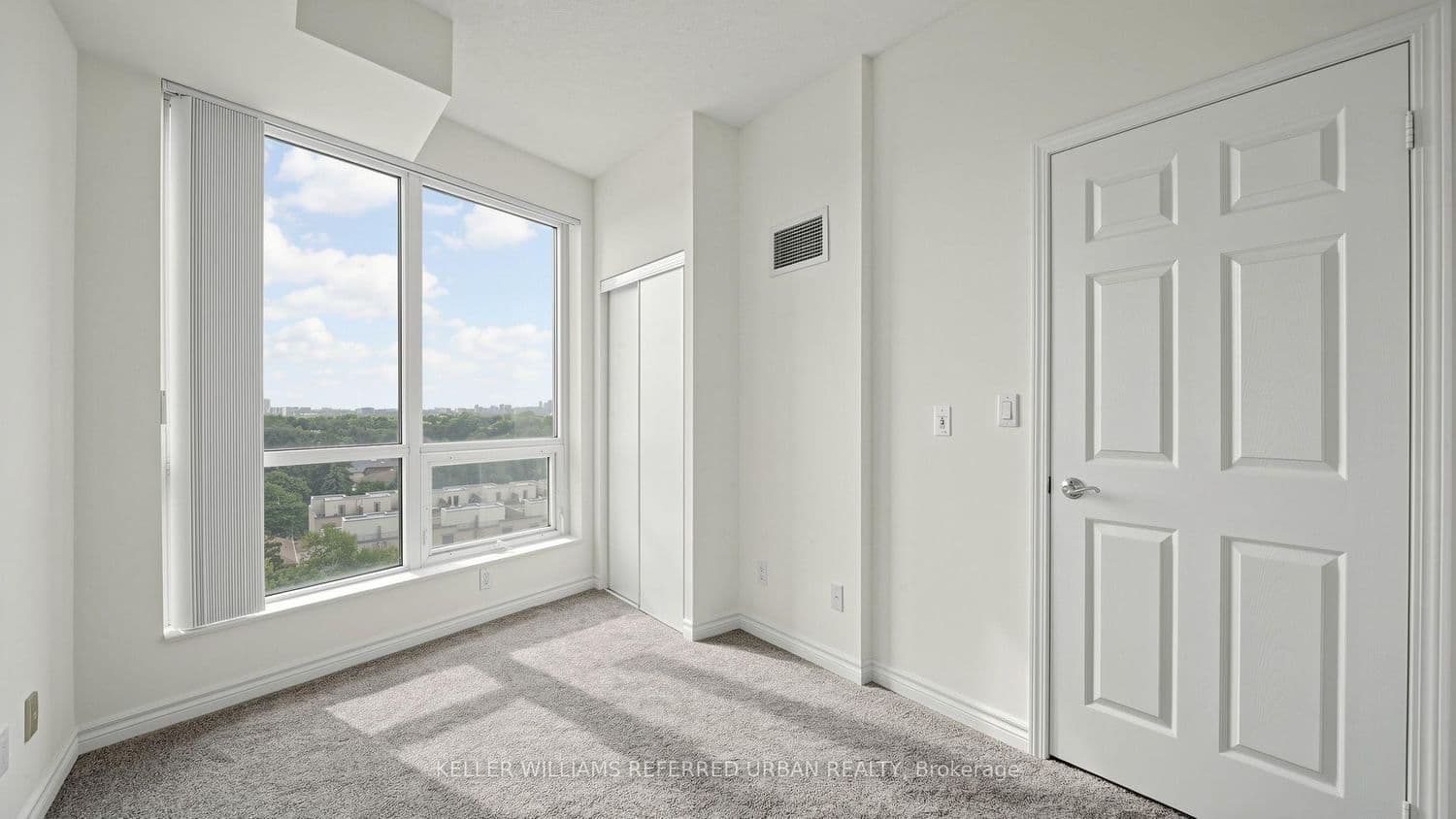 18 Holmes Avenue, Unit 912 thumbnail 9