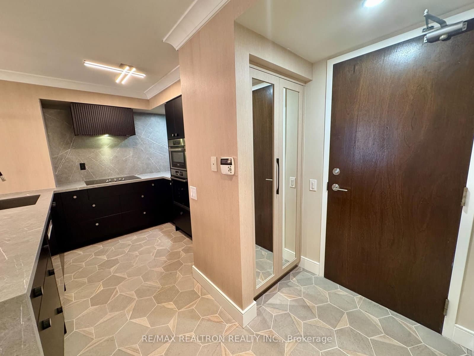 388 Bloor Street E, Unit 1107 thumbnail 24