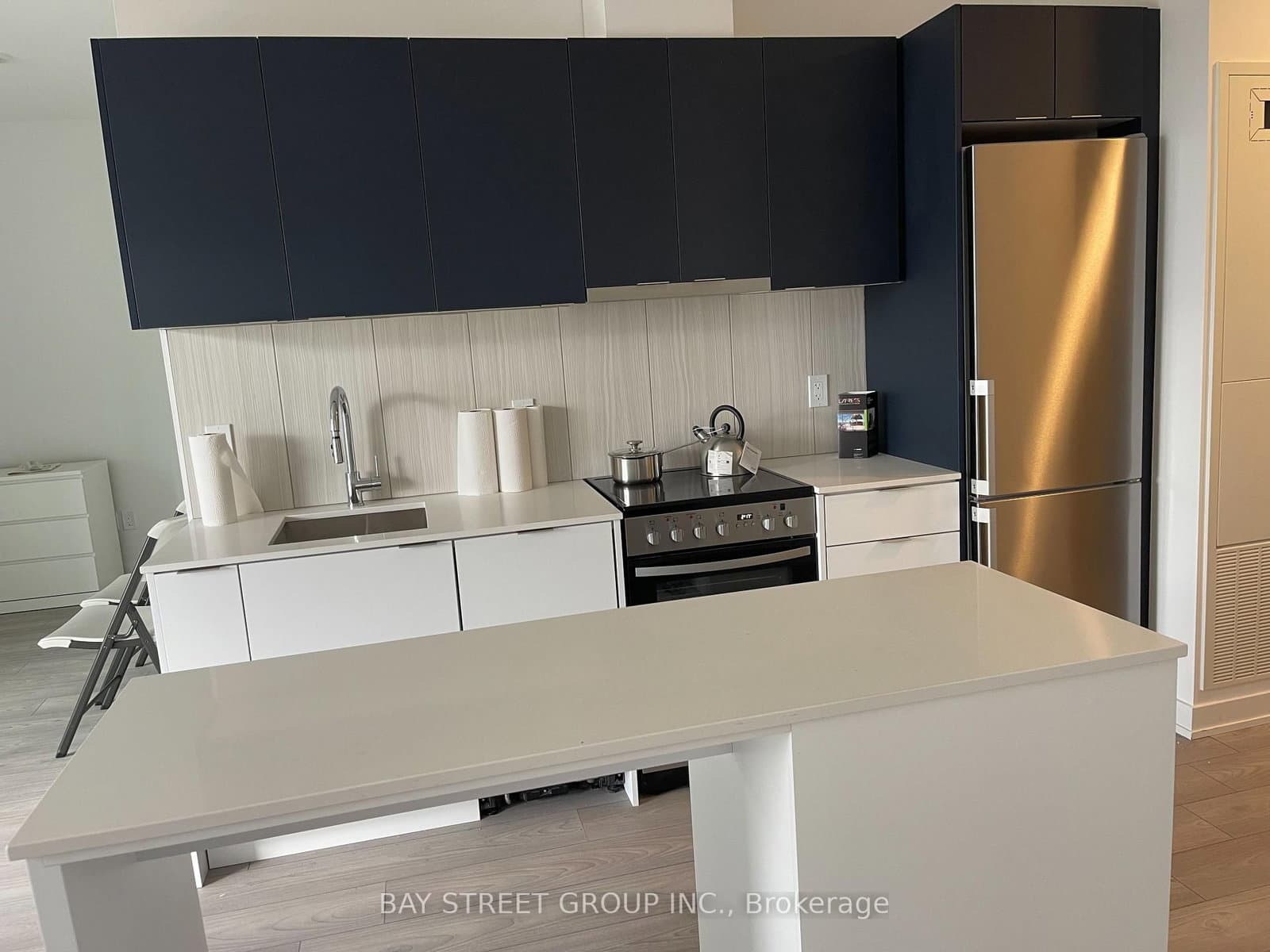 8 Tippett Road, Unit 1010 thumbnail 10