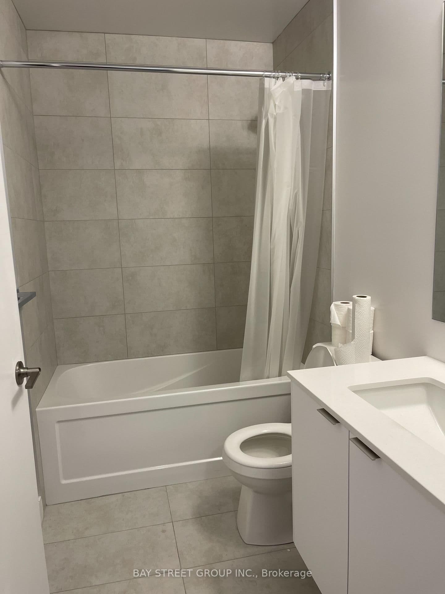 8 Tippett Road, Unit 1010 thumbnail 11