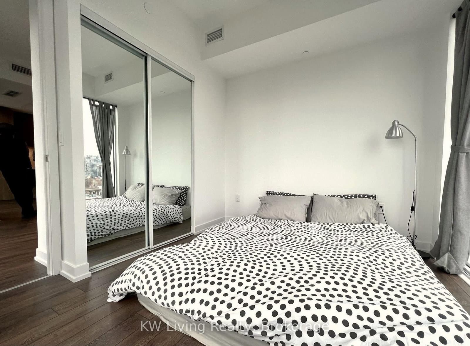 158 Front Street E, Unit 1920 thumbnail 20