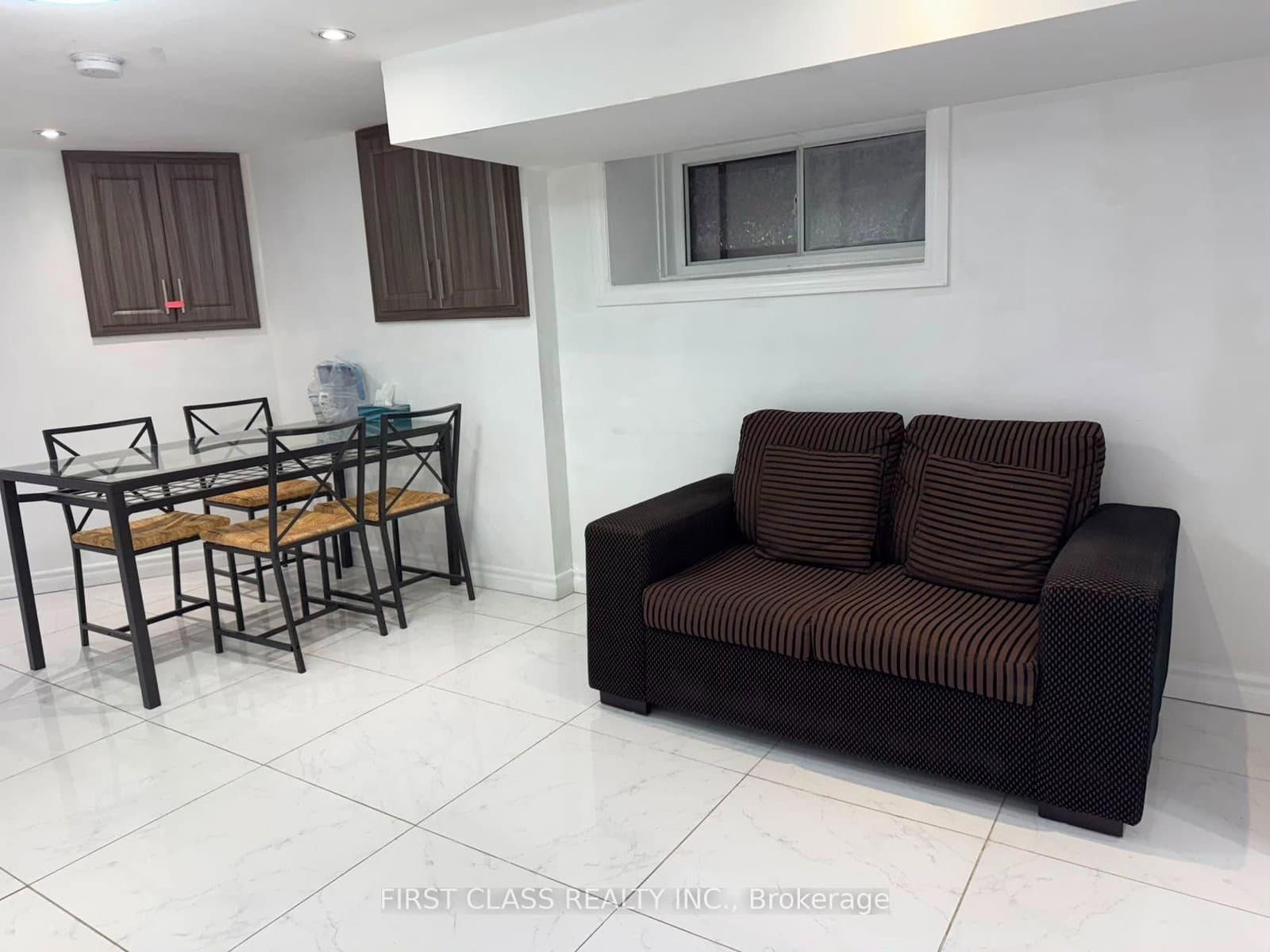 524 Bathurst Street, Unit Bsmnt thumbnail 5