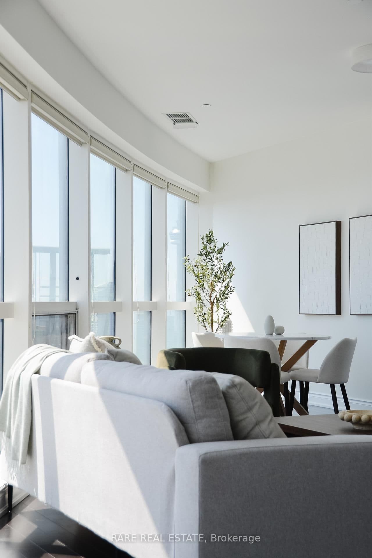 388 Yonge Street, Unit 5907 thumbnail 11