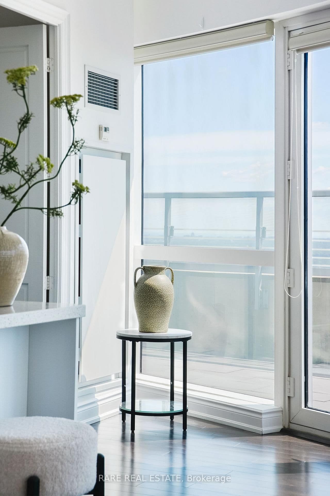 388 Yonge Street, Unit 5907 thumbnail 16