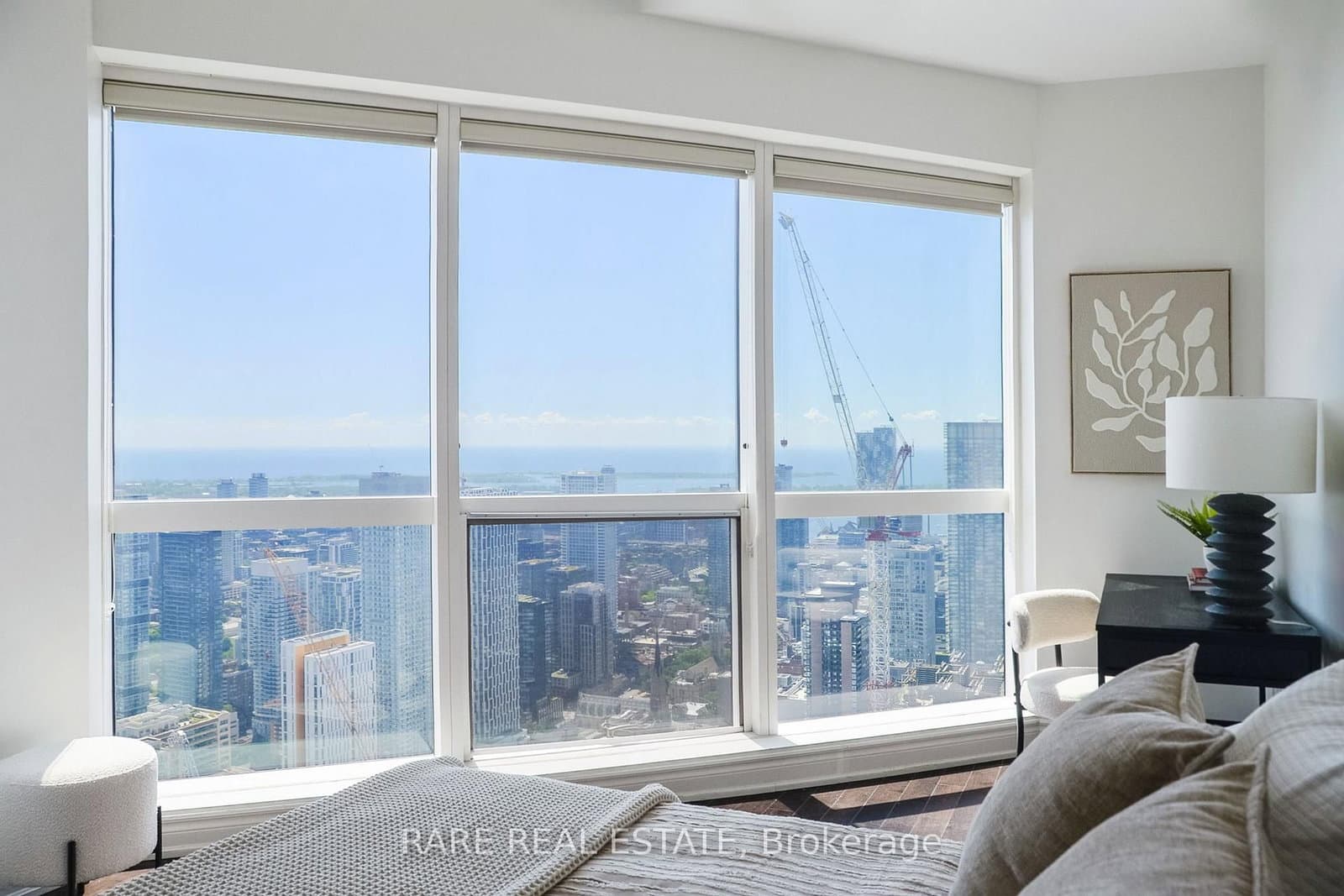 388 Yonge Street, Unit 5907 thumbnail 29