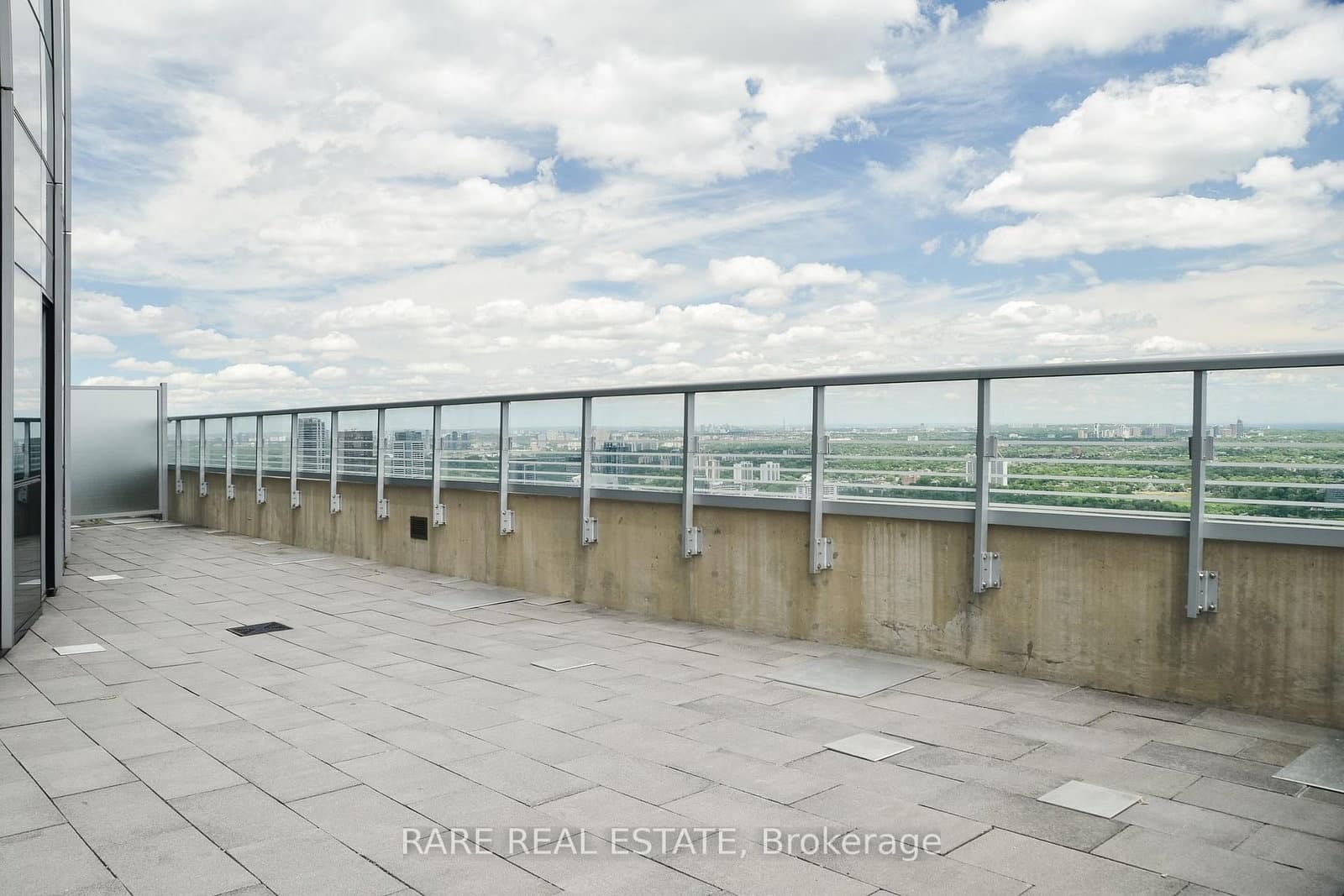 388 Yonge Street, Unit 5907 thumbnail 33