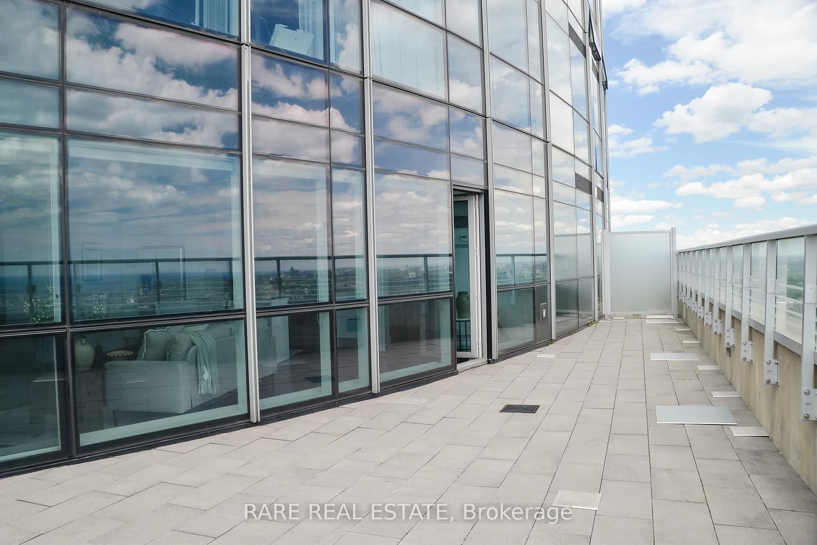 388 Yonge Street, Unit 5907 thumbnail 34