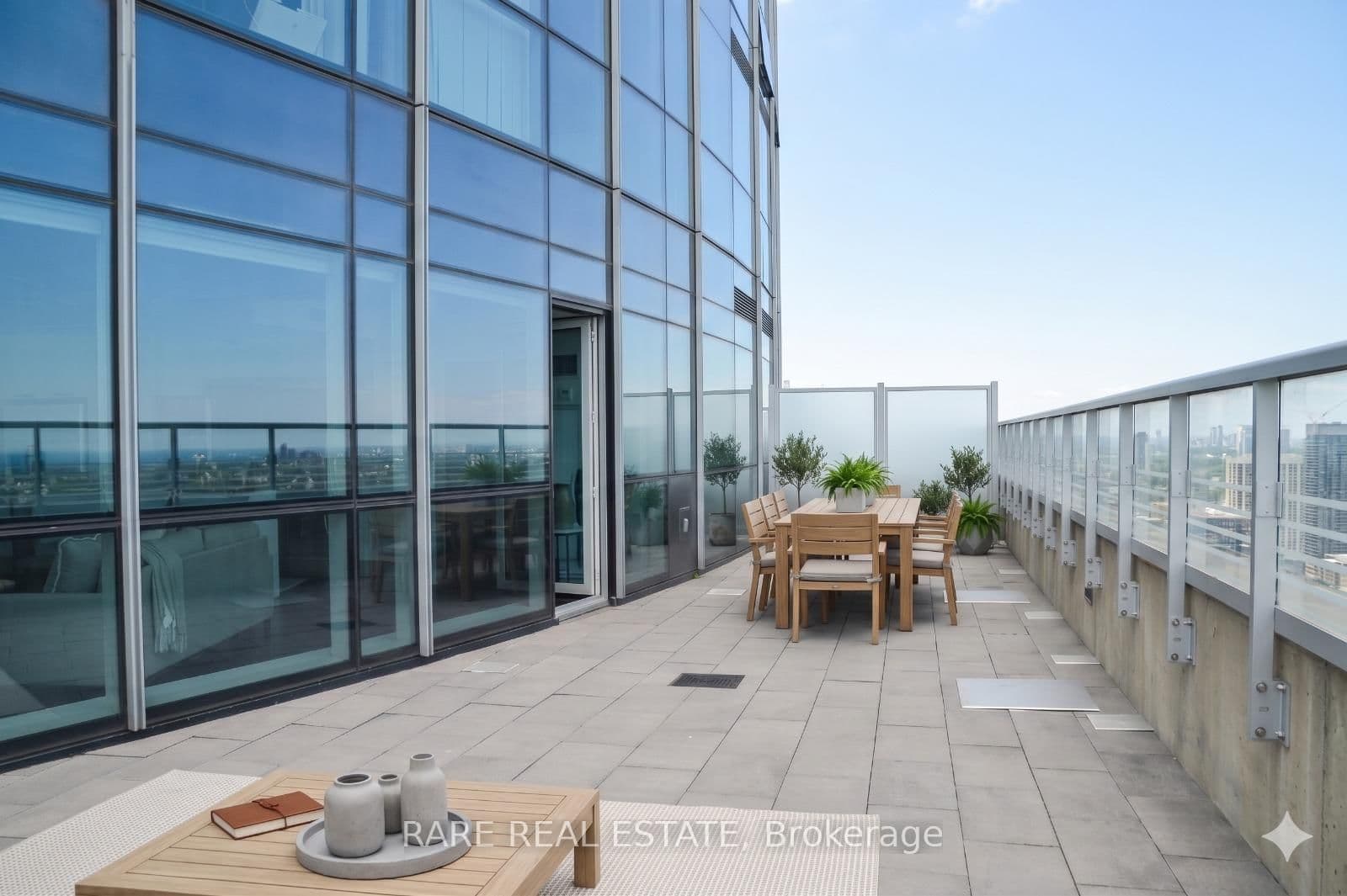 388 Yonge Street, Unit 5907 thumbnail 5