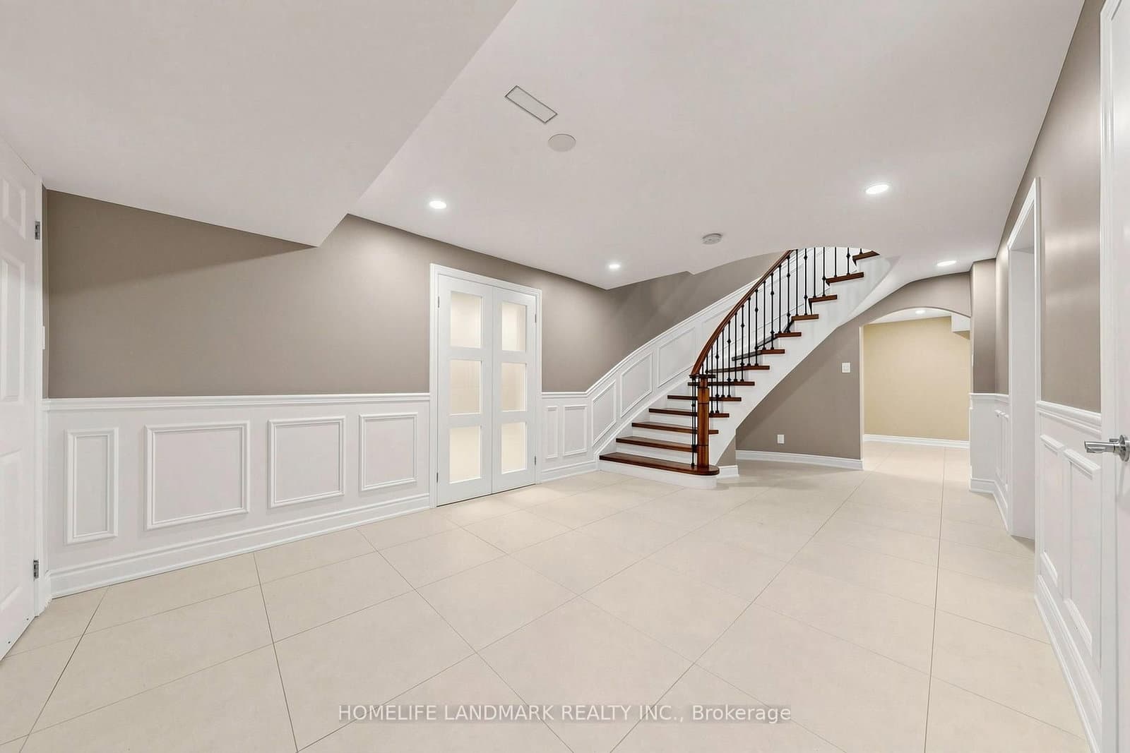 56 Kentland Crescent thumbnail 32