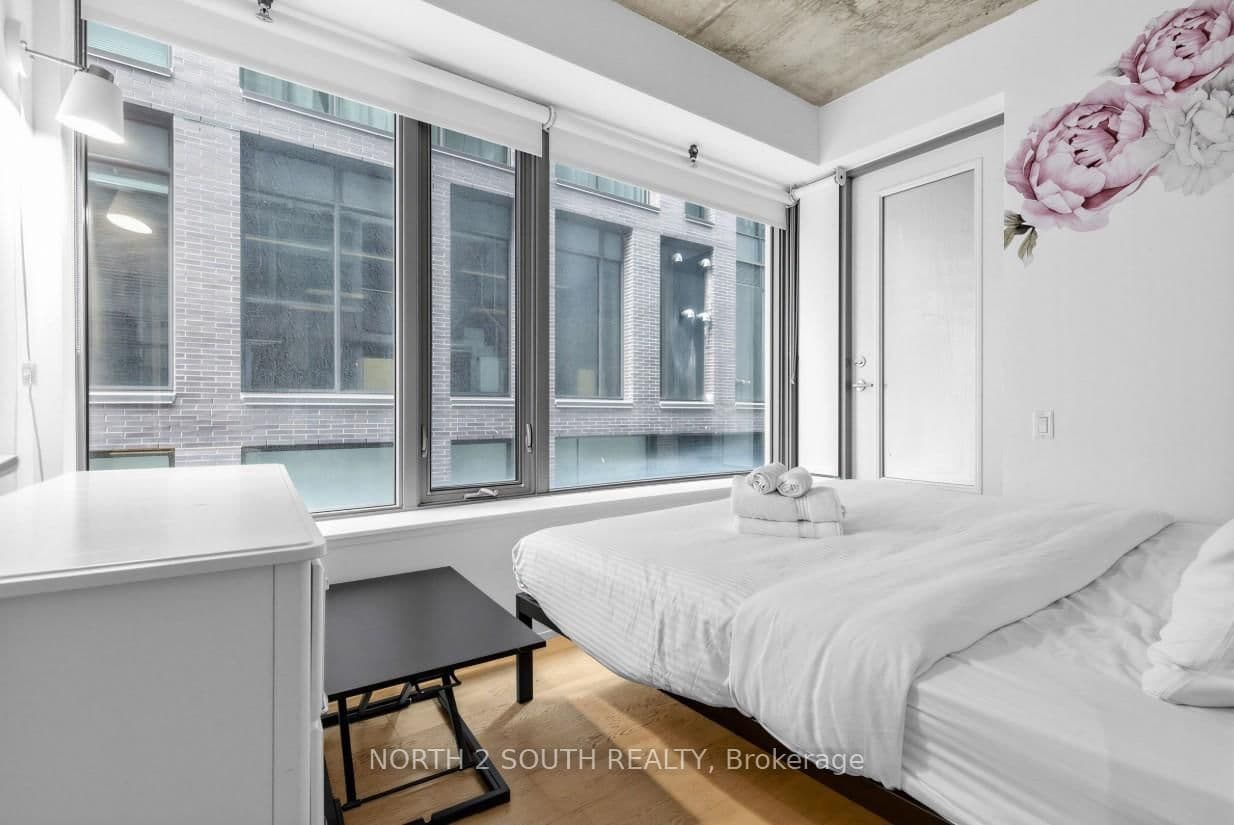 95 Bathurst Street, Unit 225 thumbnail 3