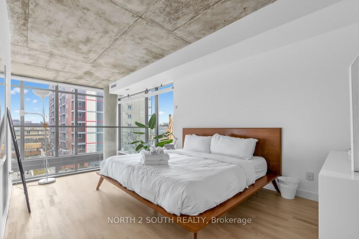 95 Bathurst Street, Unit 225 thumbnail 8