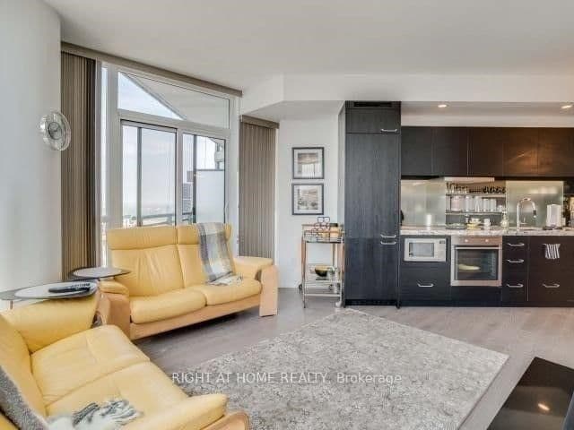 45 Charles Street E, Unit 4107 thumbnail 4