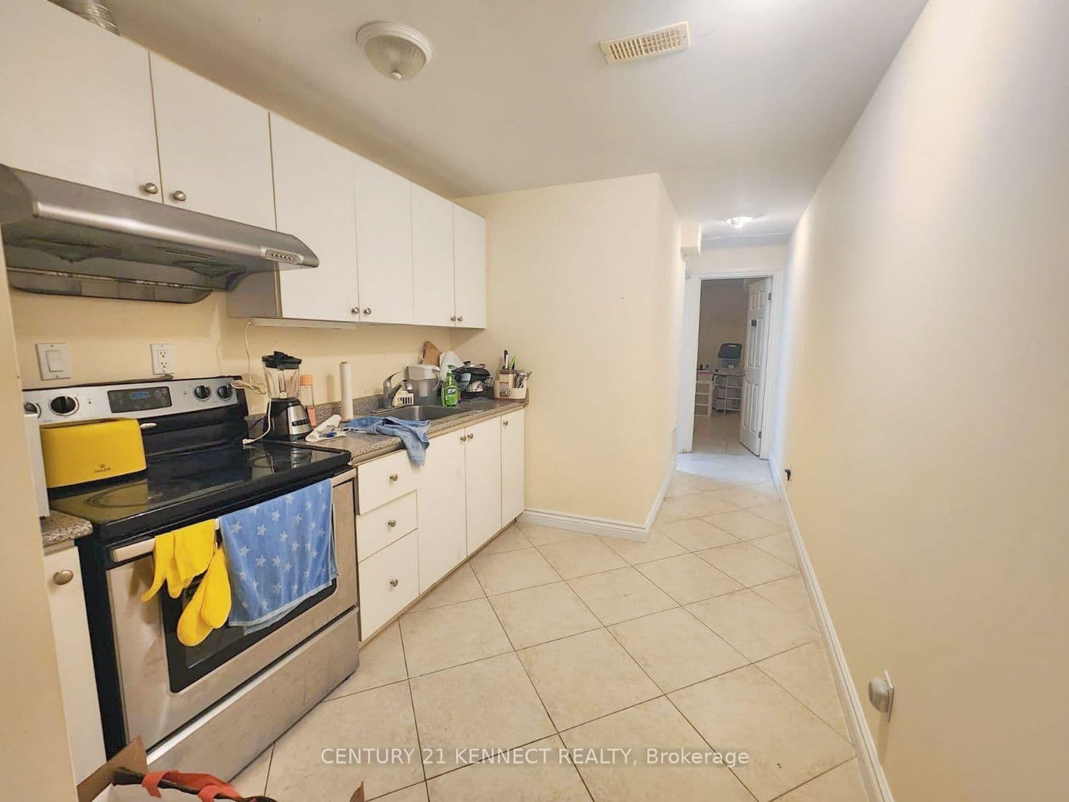 150B Finch Avenue E thumbnail 5