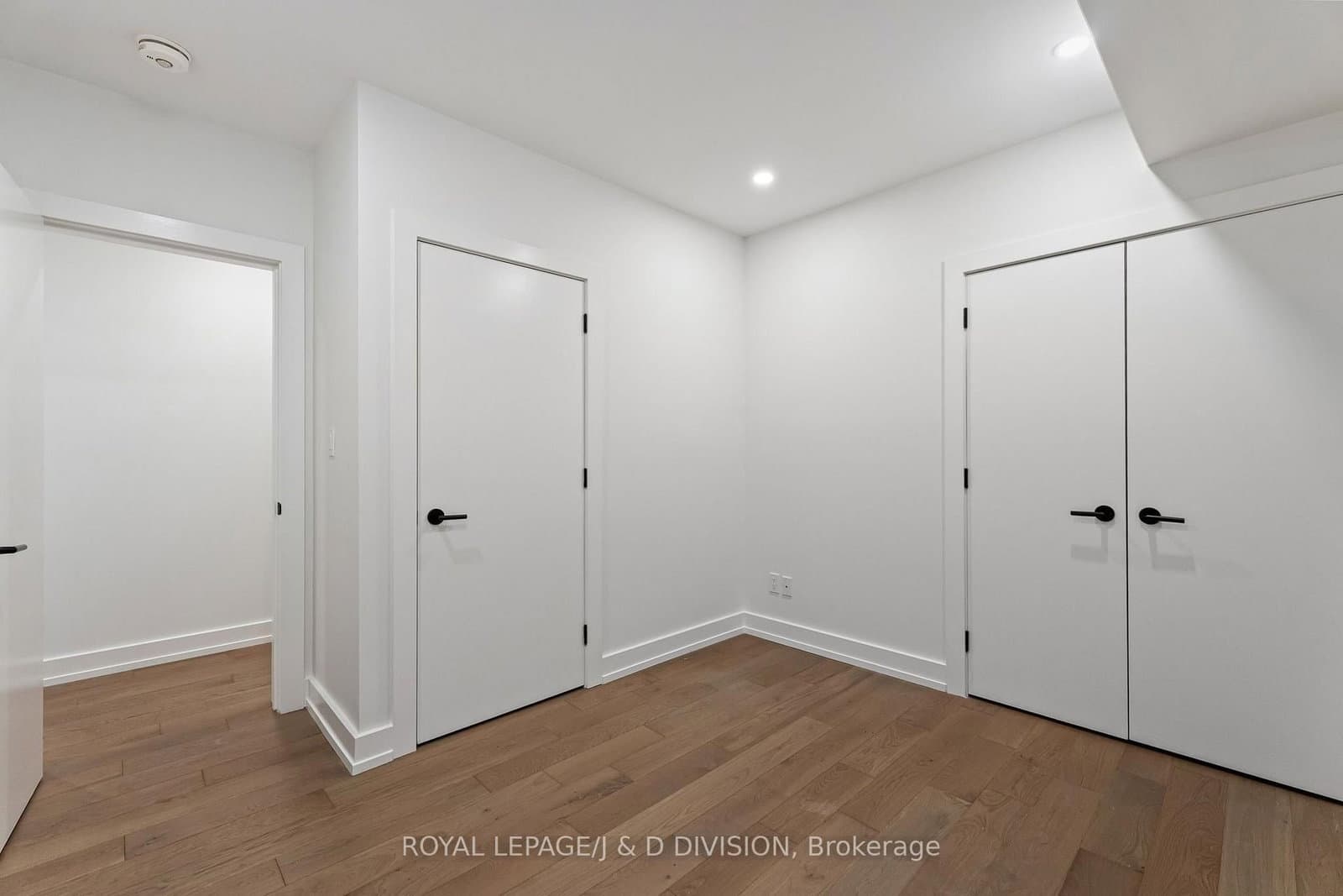 314 Lonsdale Road, Unit 4 thumbnail 25