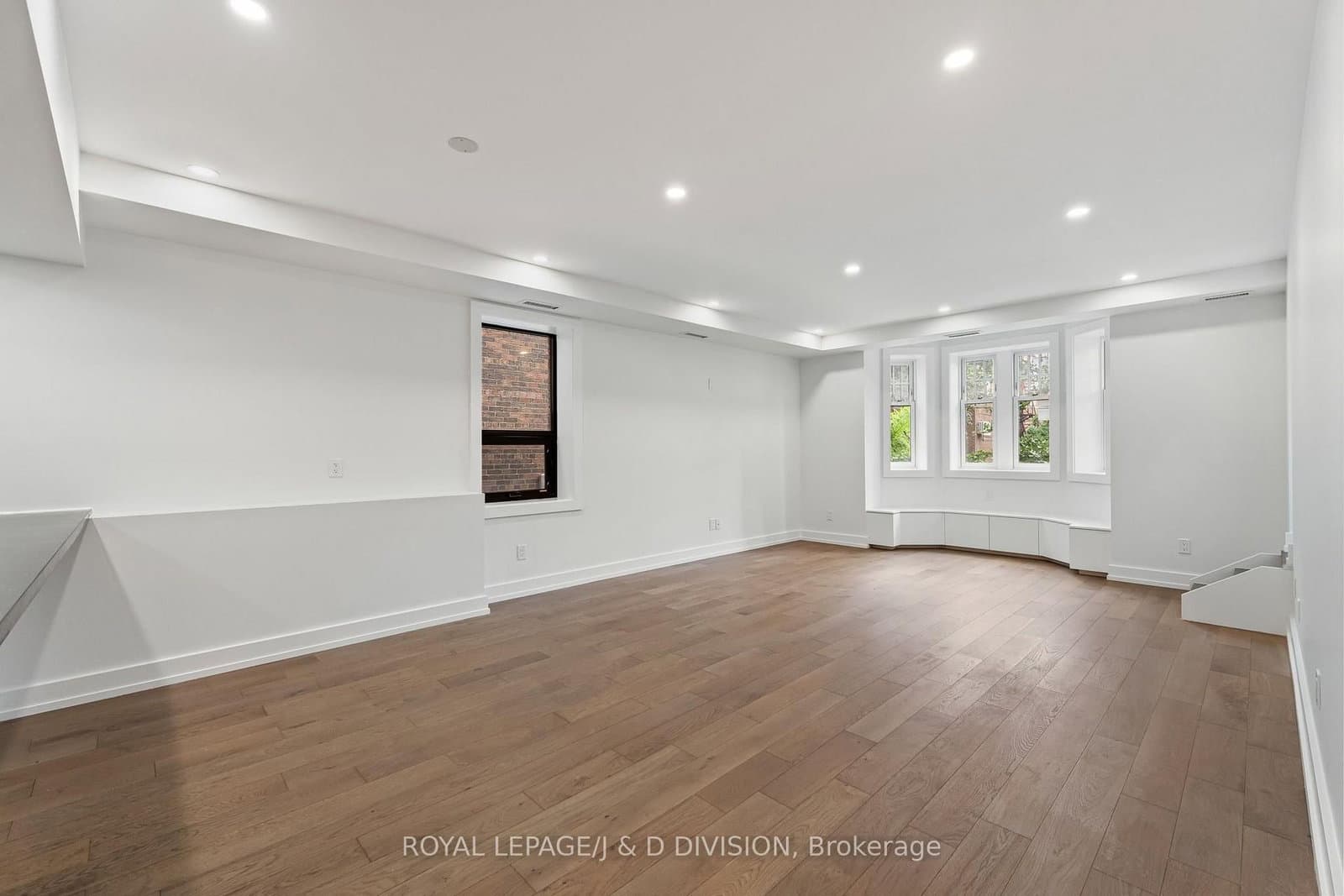 314 Lonsdale Road, Unit 4 thumbnail 6