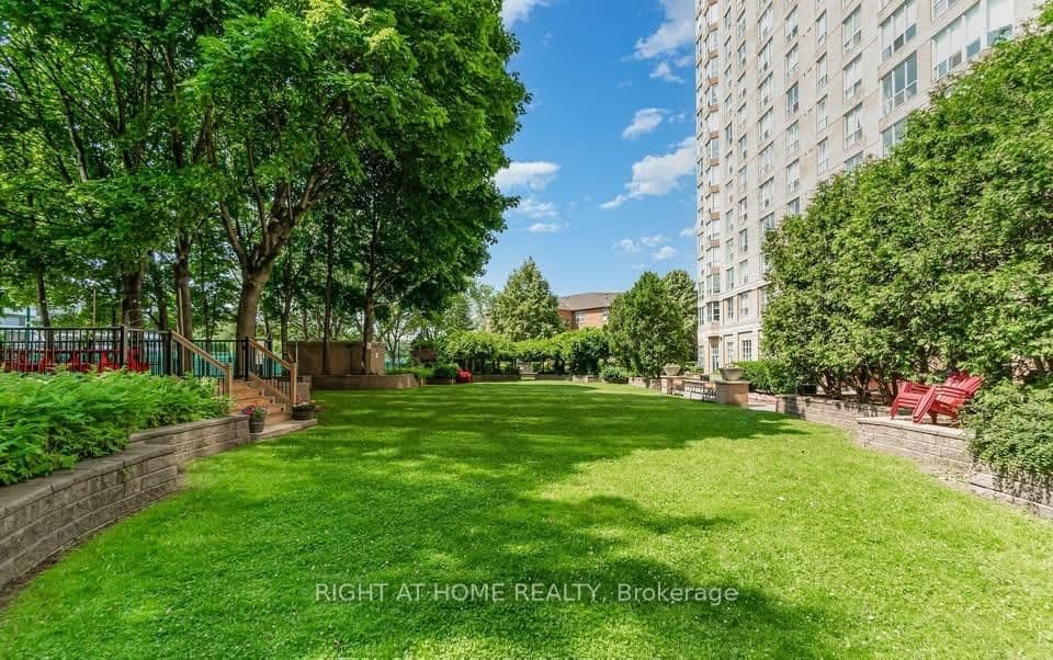21 Overlea Boulevard, Unit 1202 thumbnail 17