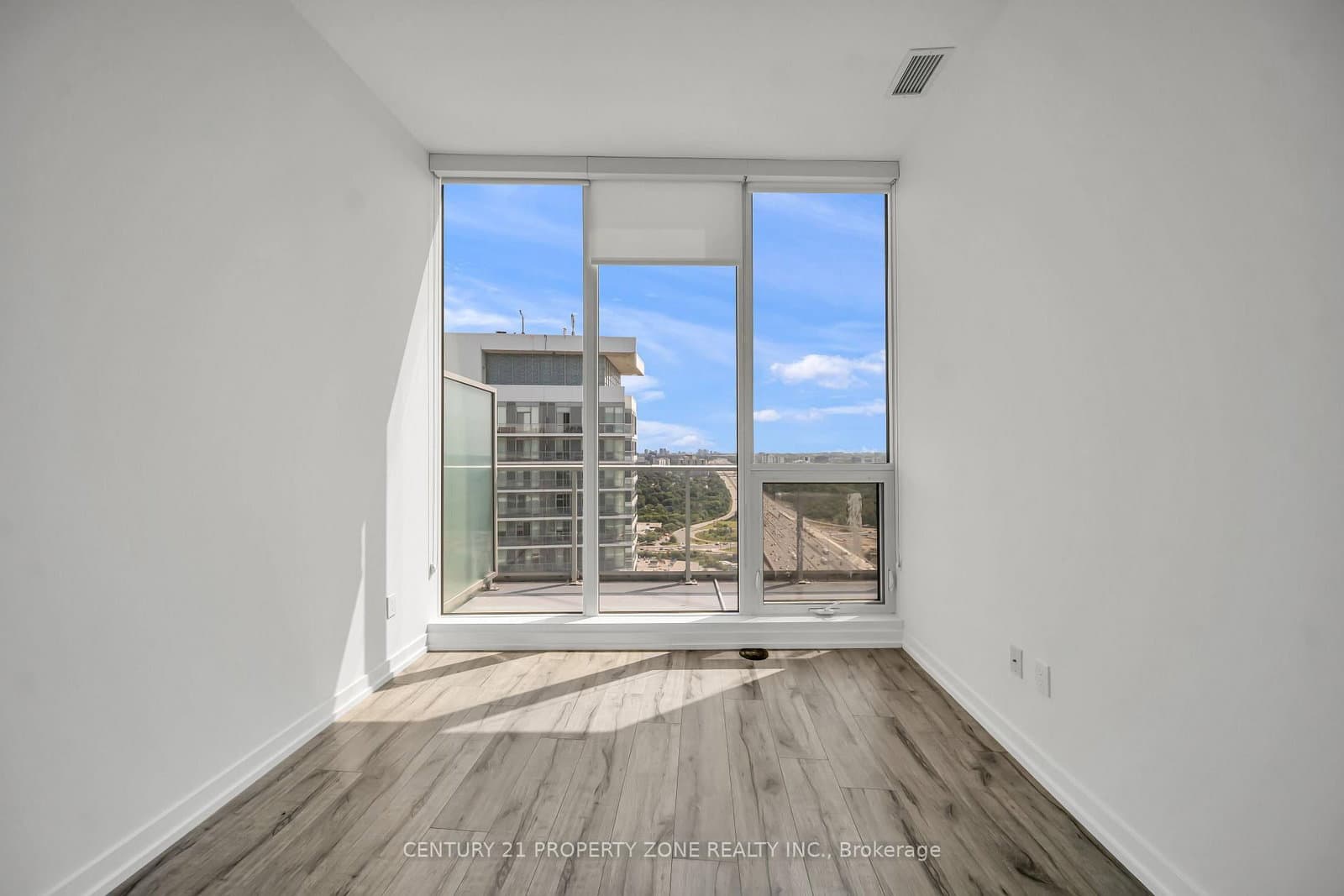 115 Mcmahon Drive, Unit Ph09 thumbnail 31
