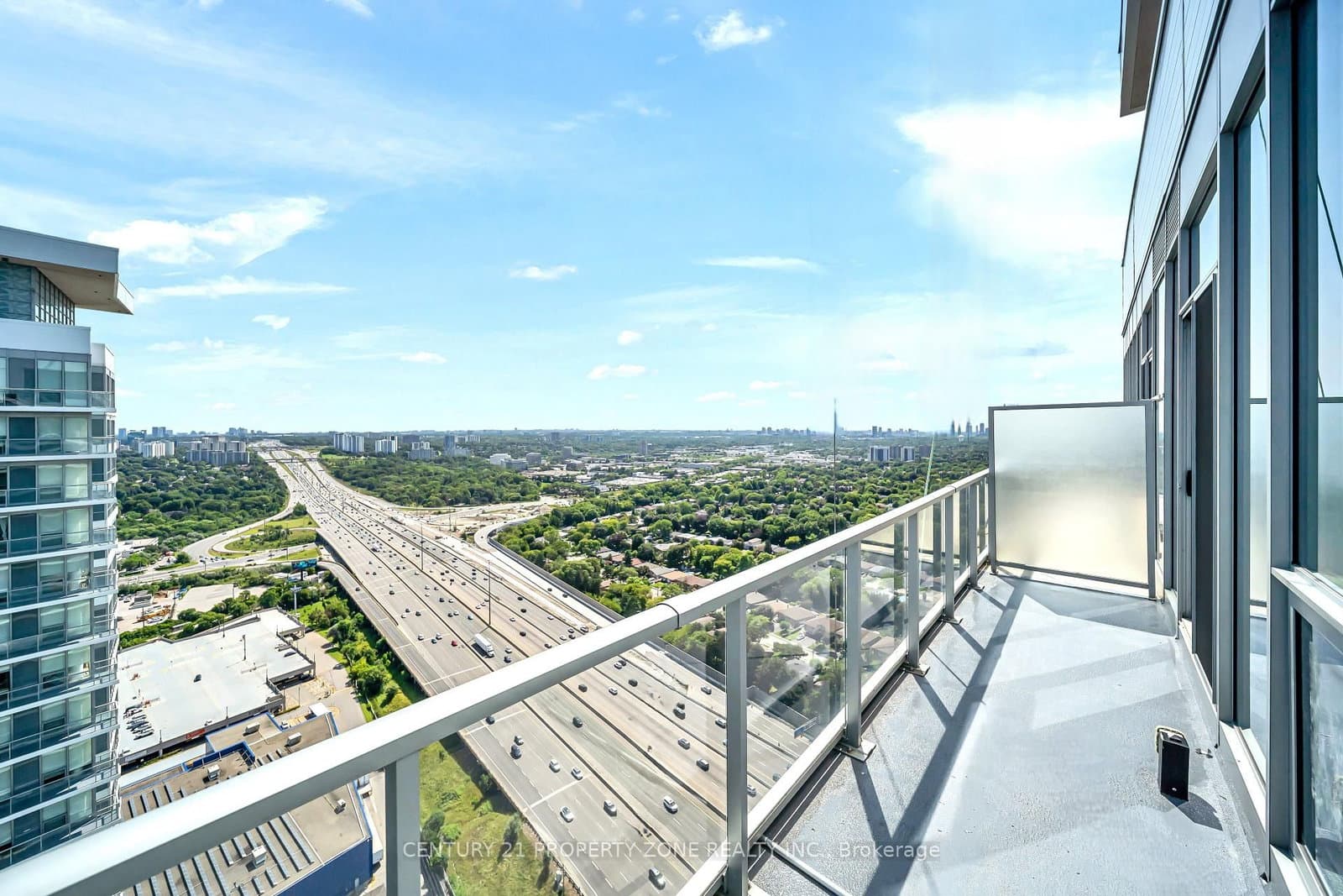 115 Mcmahon Drive, Unit Ph09 thumbnail 35