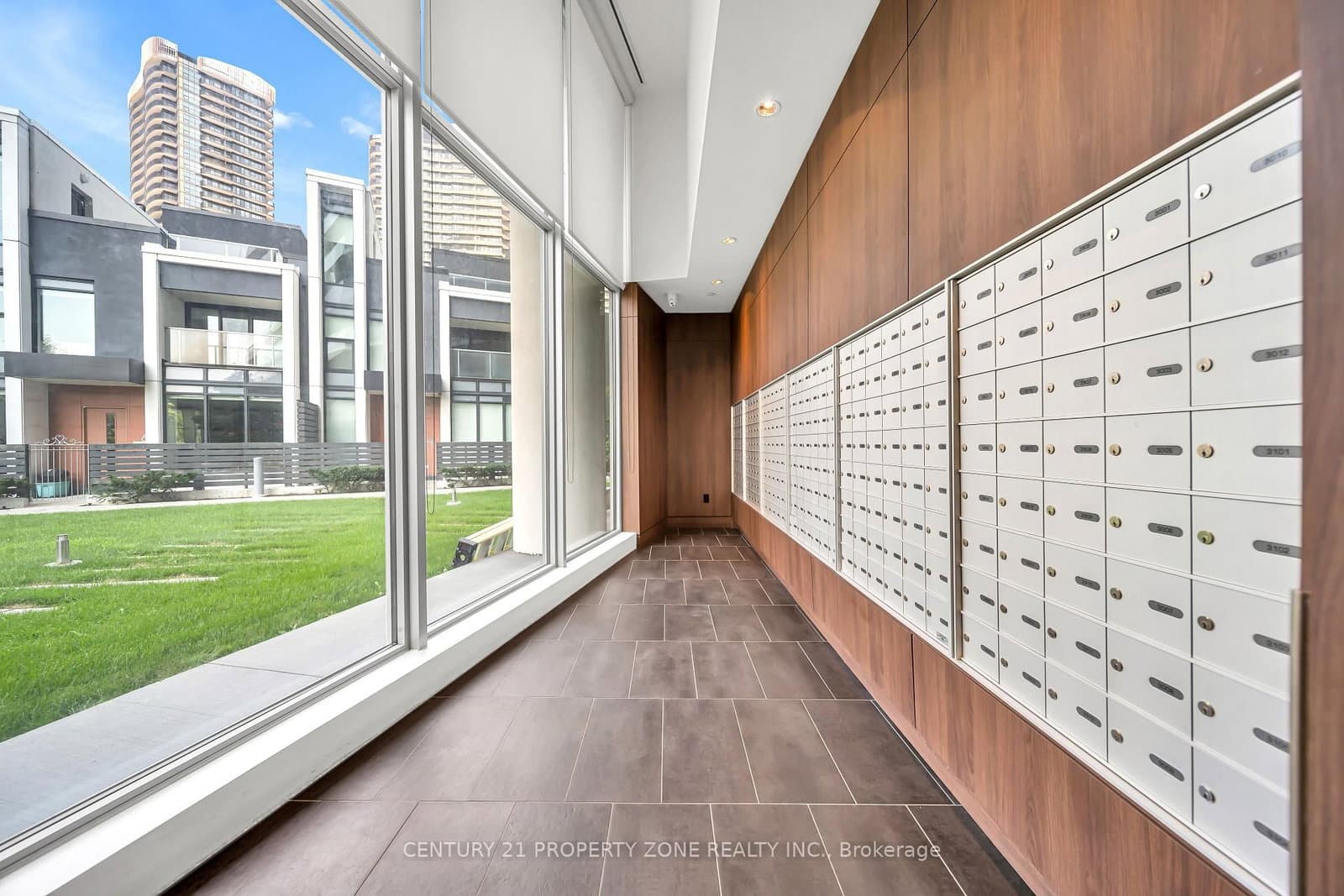 115 Mcmahon Drive, Unit Ph09 thumbnail 37