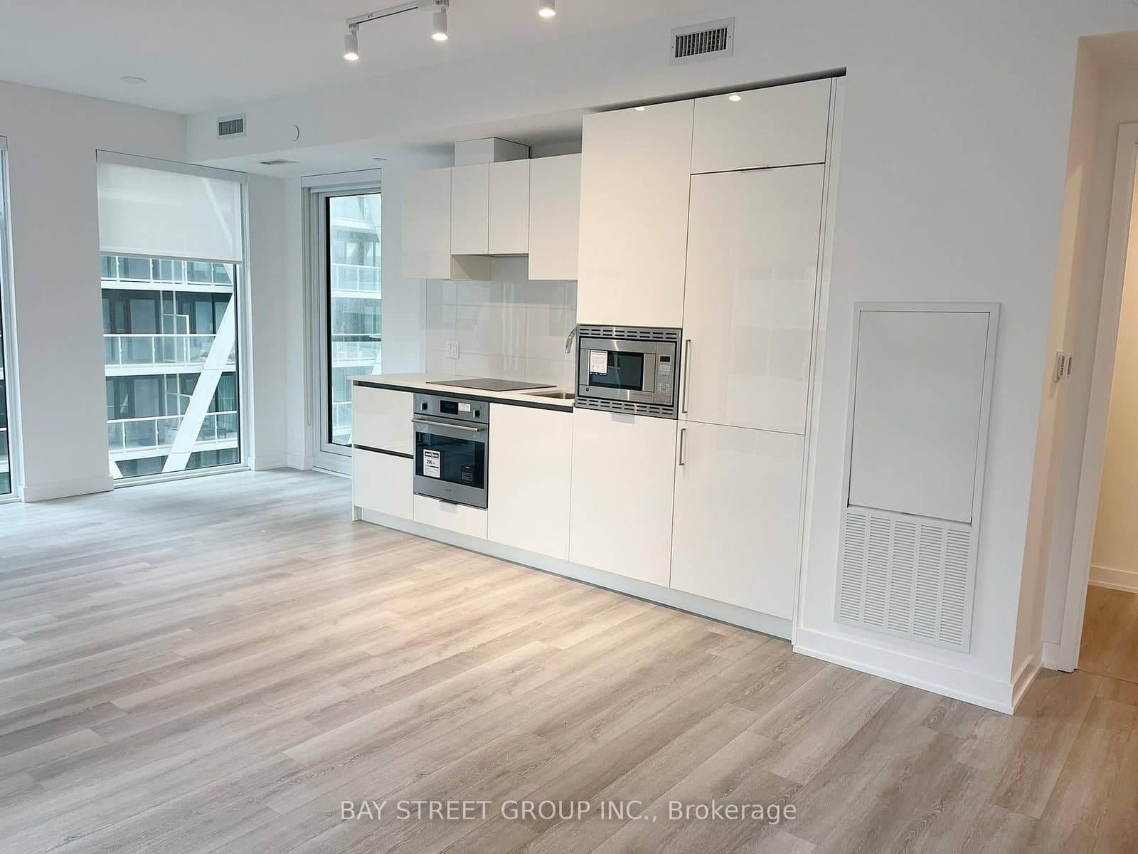 238 Simcoe Street, Unit 1904 thumbnail 7