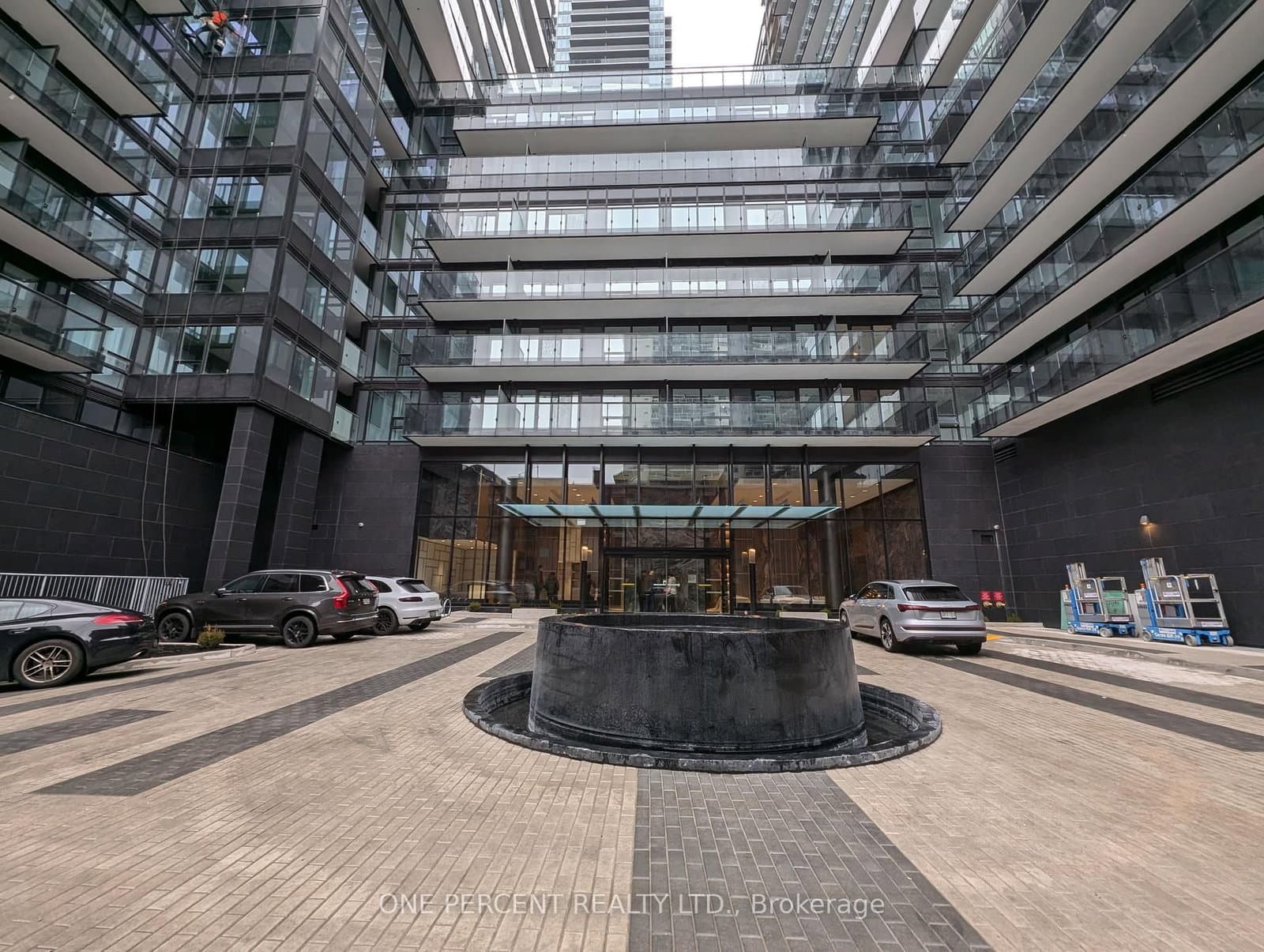 127 Broadway Avenue, Unit 1104 thumbnail 2