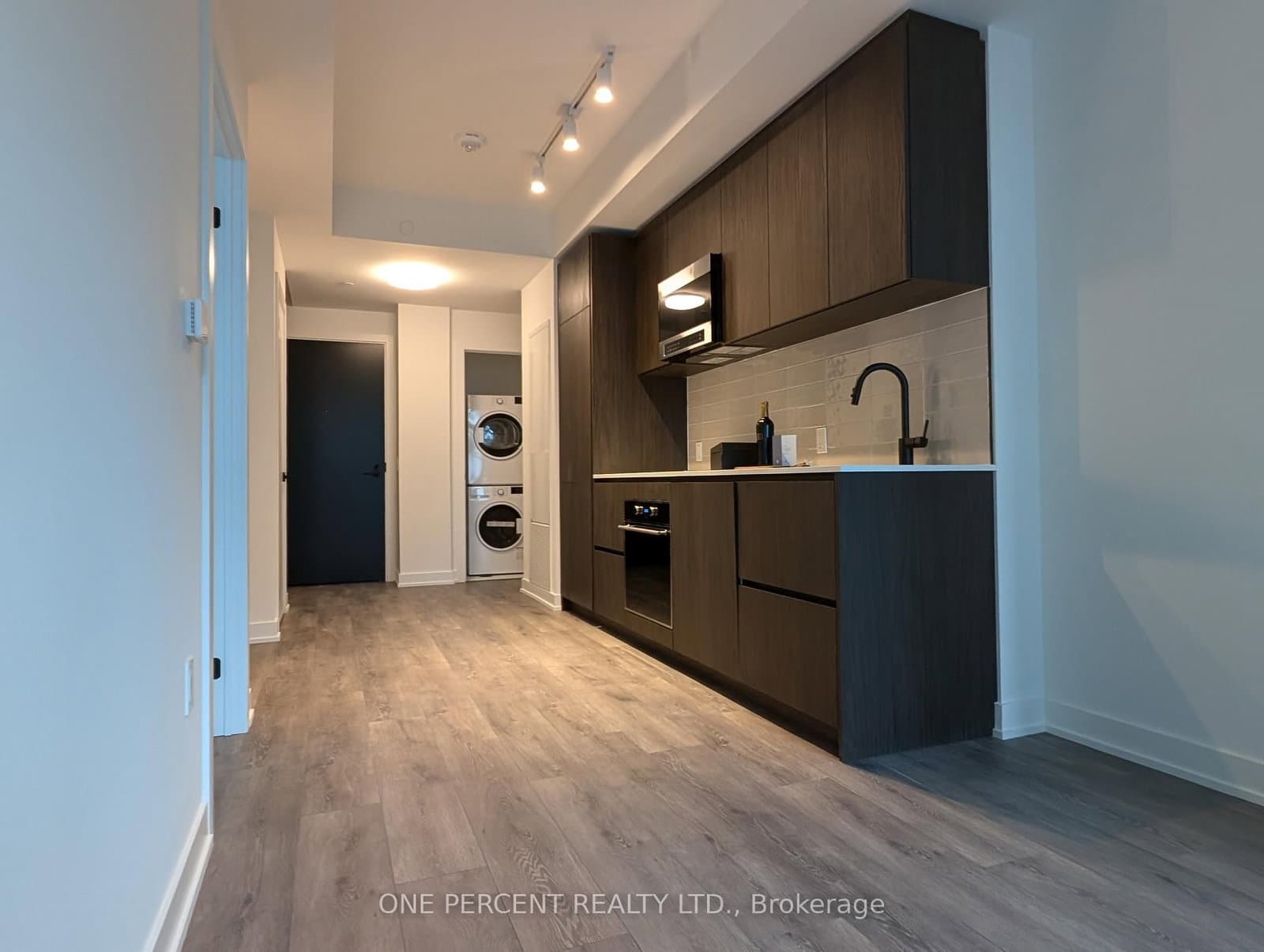 127 Broadway Avenue, Unit 1104 thumbnail 8