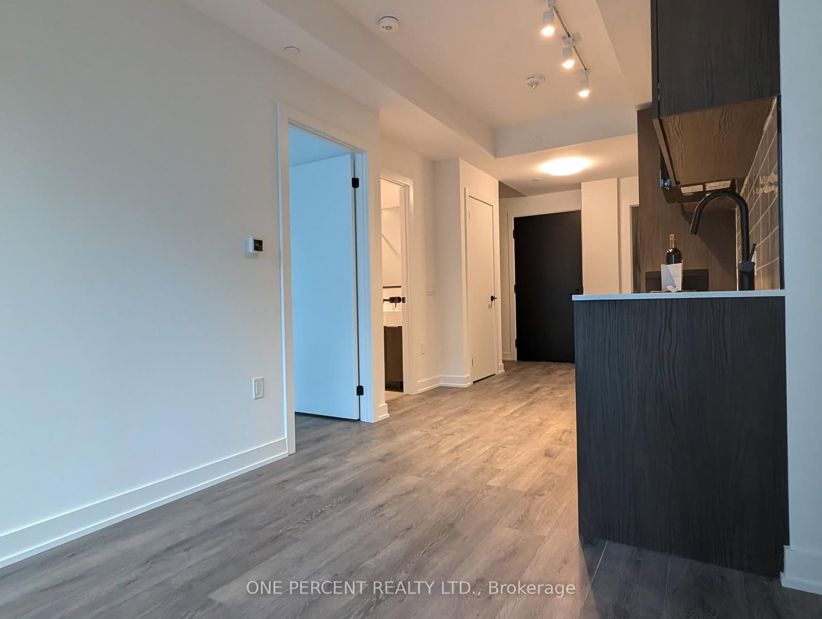 127 Broadway Avenue, Unit 1104 thumbnail 9