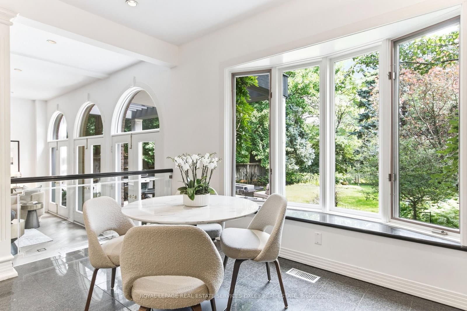 21 Astley Avenue thumbnail 12